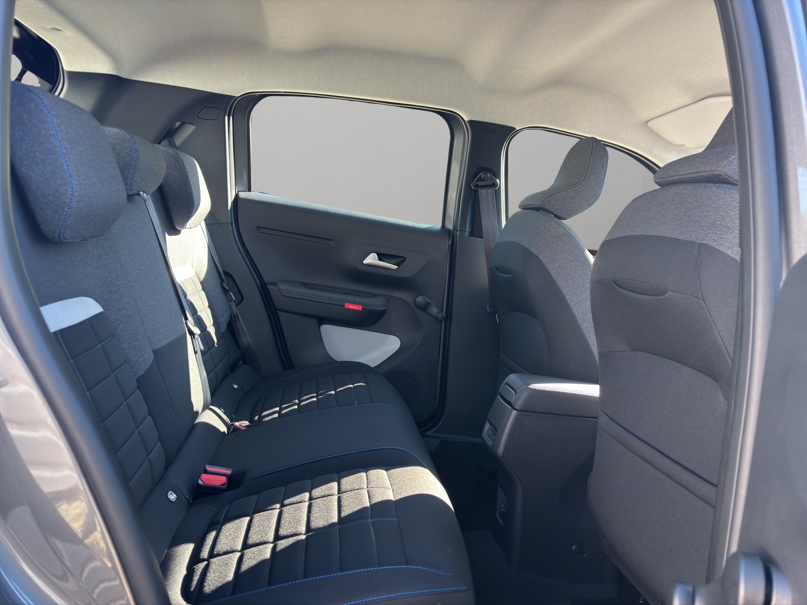CITROEN C3 1.2i MHEV Tonic DCS6 / Dach schwarz / limitierte Serie / 5 Jahre CH-Herstellergarantie-image-11