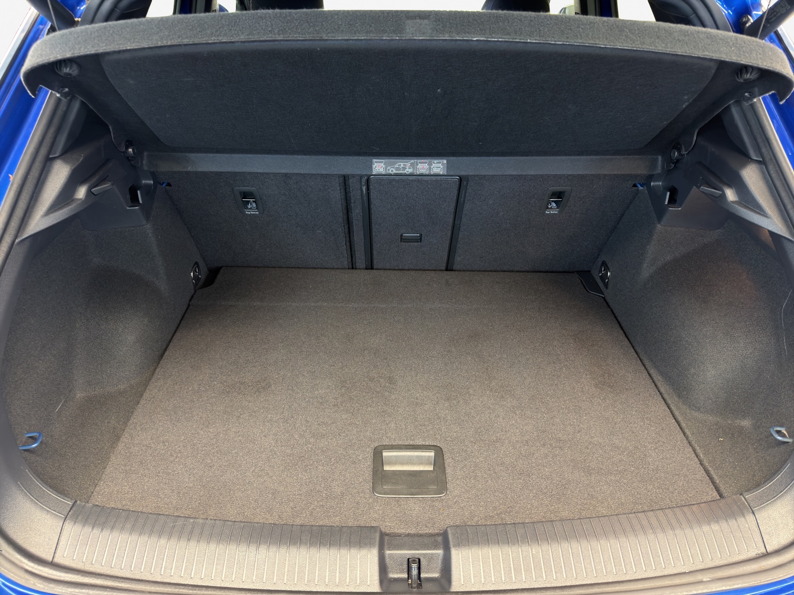 VW T-Roc 1.5 TSI EVO Sport DSG-image-12