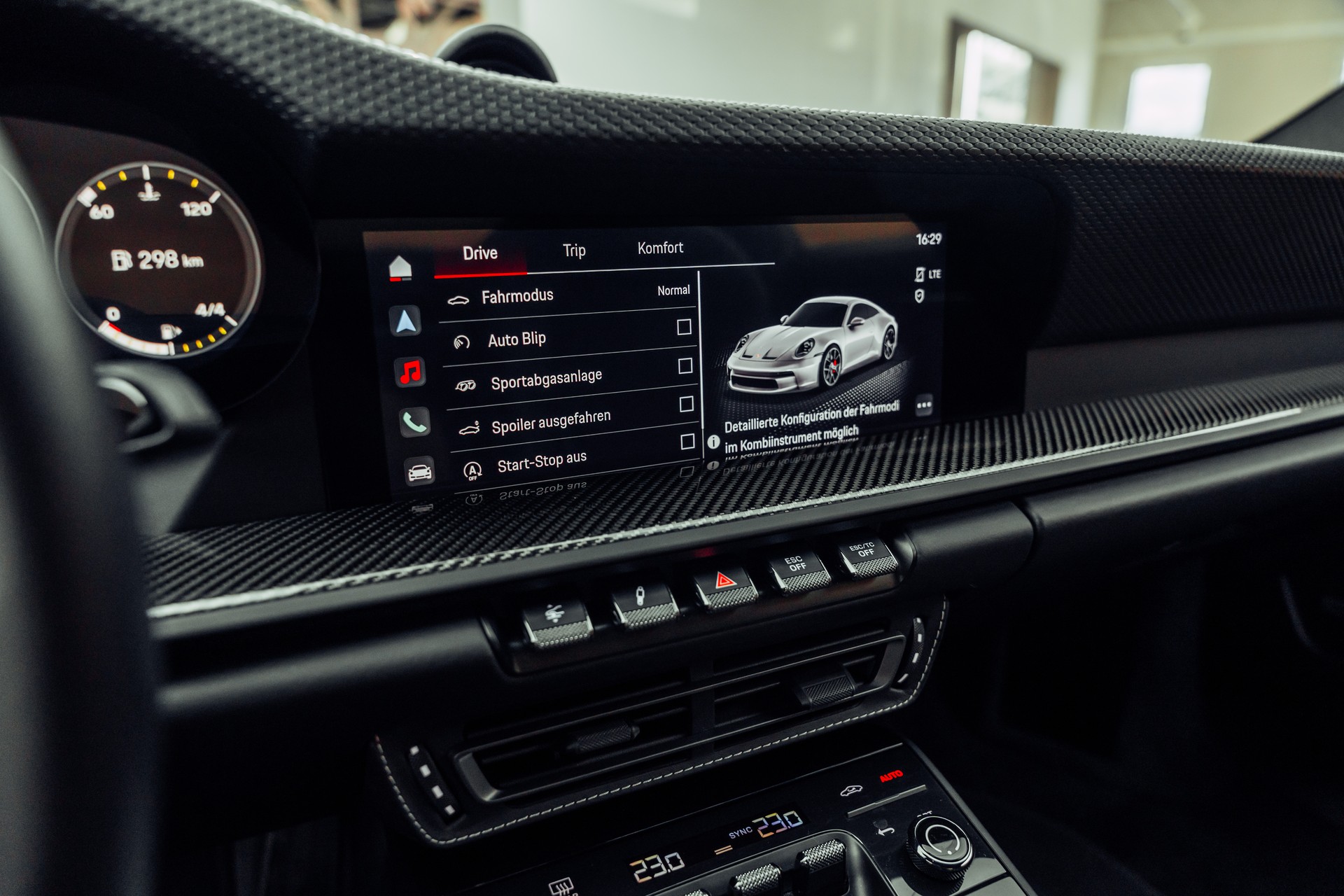 PORSCHE 911 GT3 Touring-image-15
