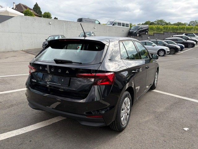 SKODA Fabia 1.0 MPI Active-image-3