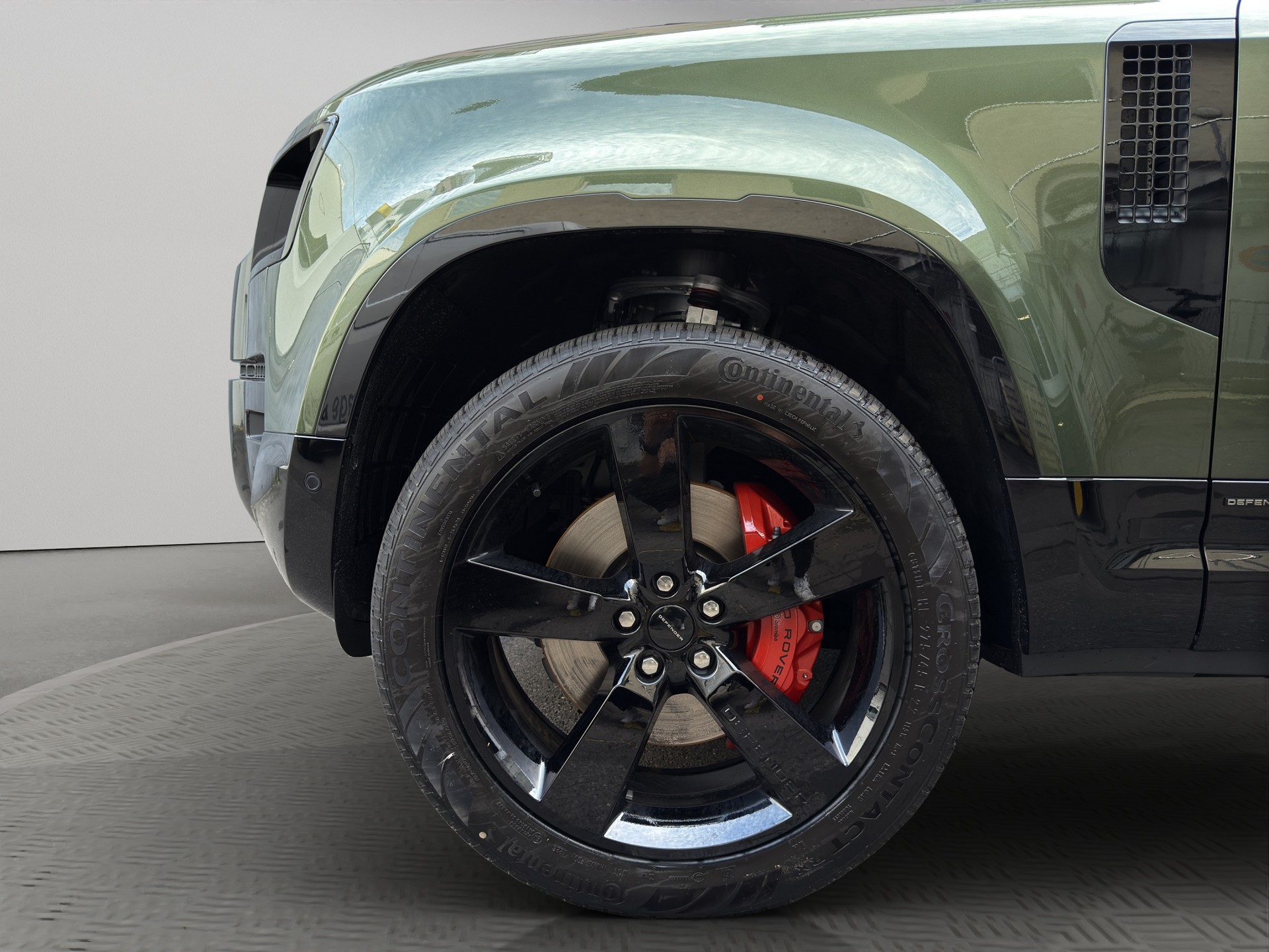 LAND ROVER Defender 90 5.0 V8 X-image-18