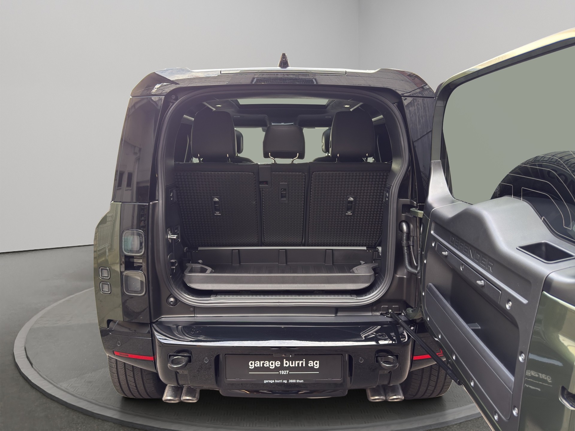 LAND ROVER Defender 90 5.0 V8 X-image-17