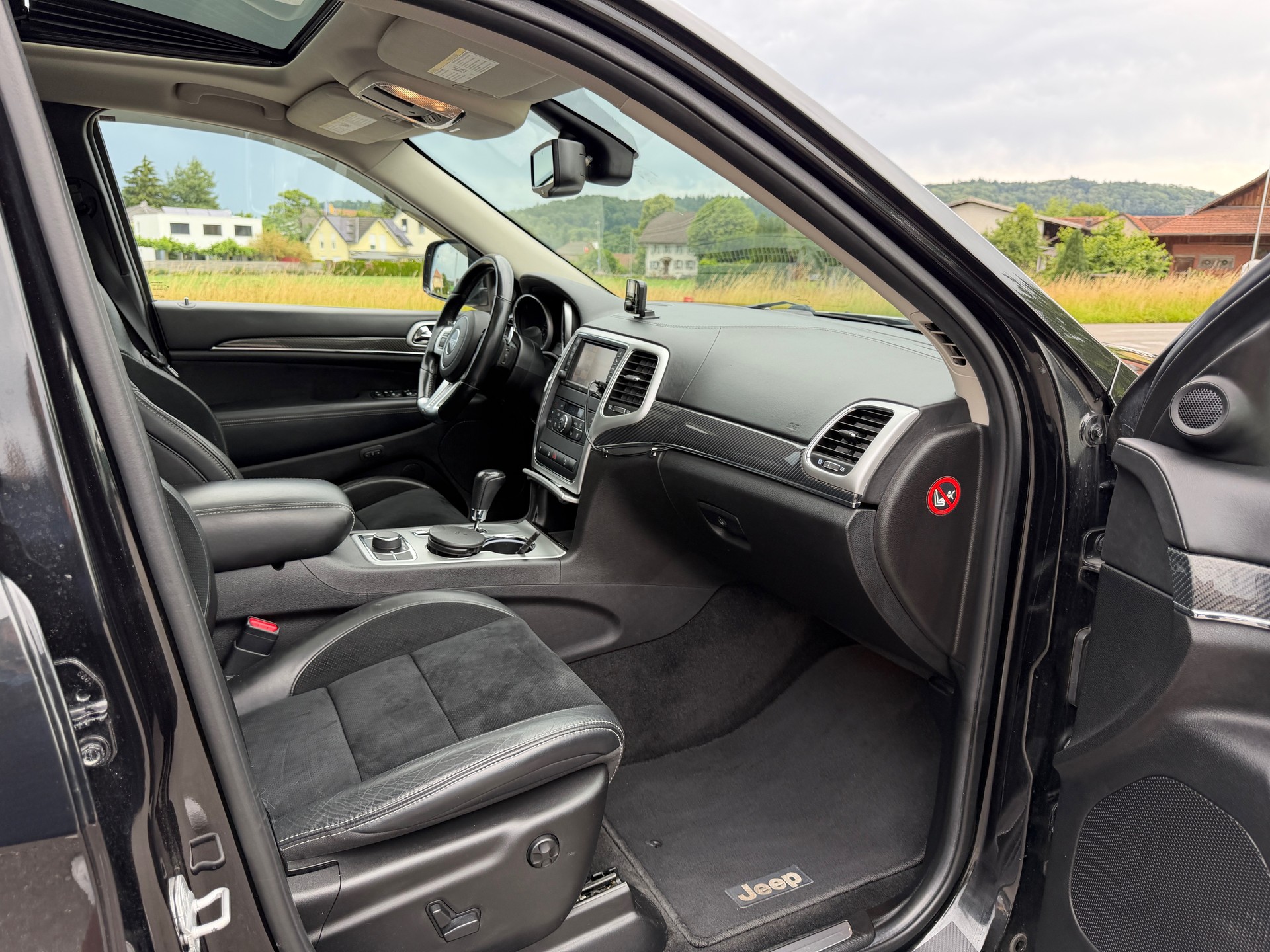 JEEP Grand Cherokee 6.4 SRT8 Automatic-image-10