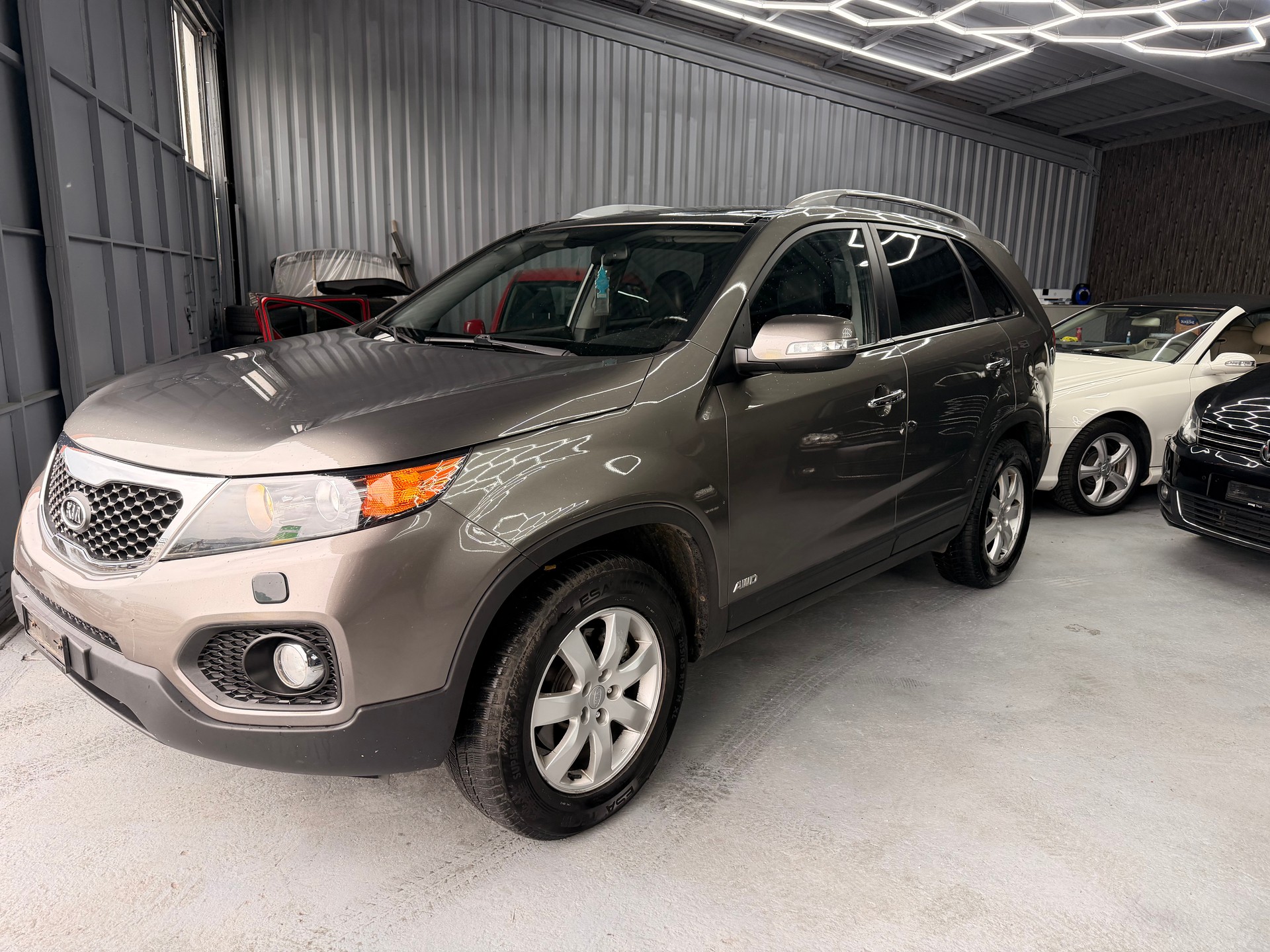 KIA Sorento 2.2 CRDI Trend Automatic-image-1