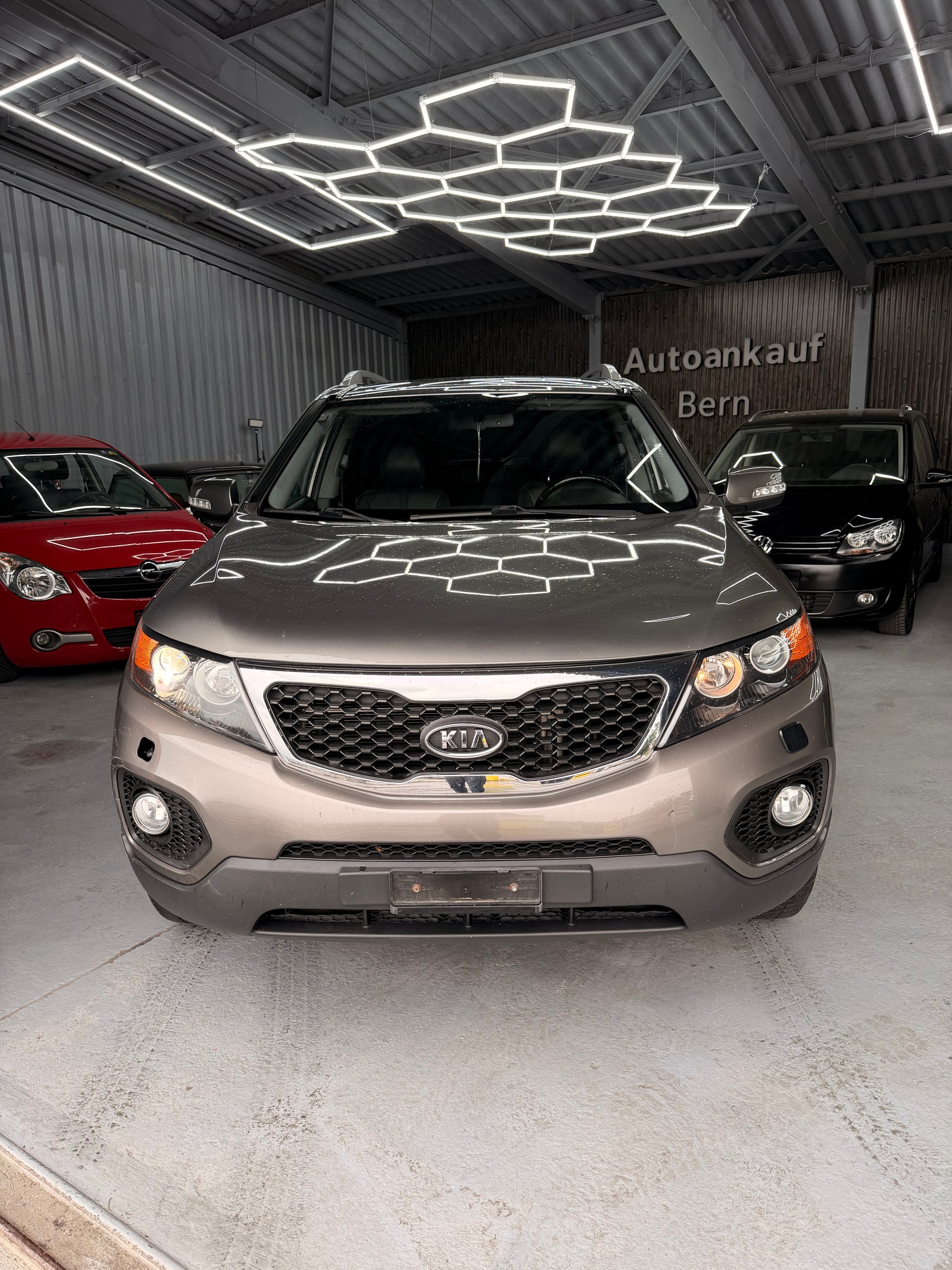 KIA Sorento 2.2 CRDI Trend Automatic-image-0