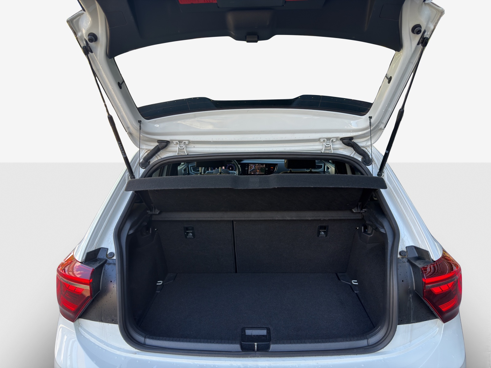 VW Polo 1.0 TSI R-Line DSG-image-12
