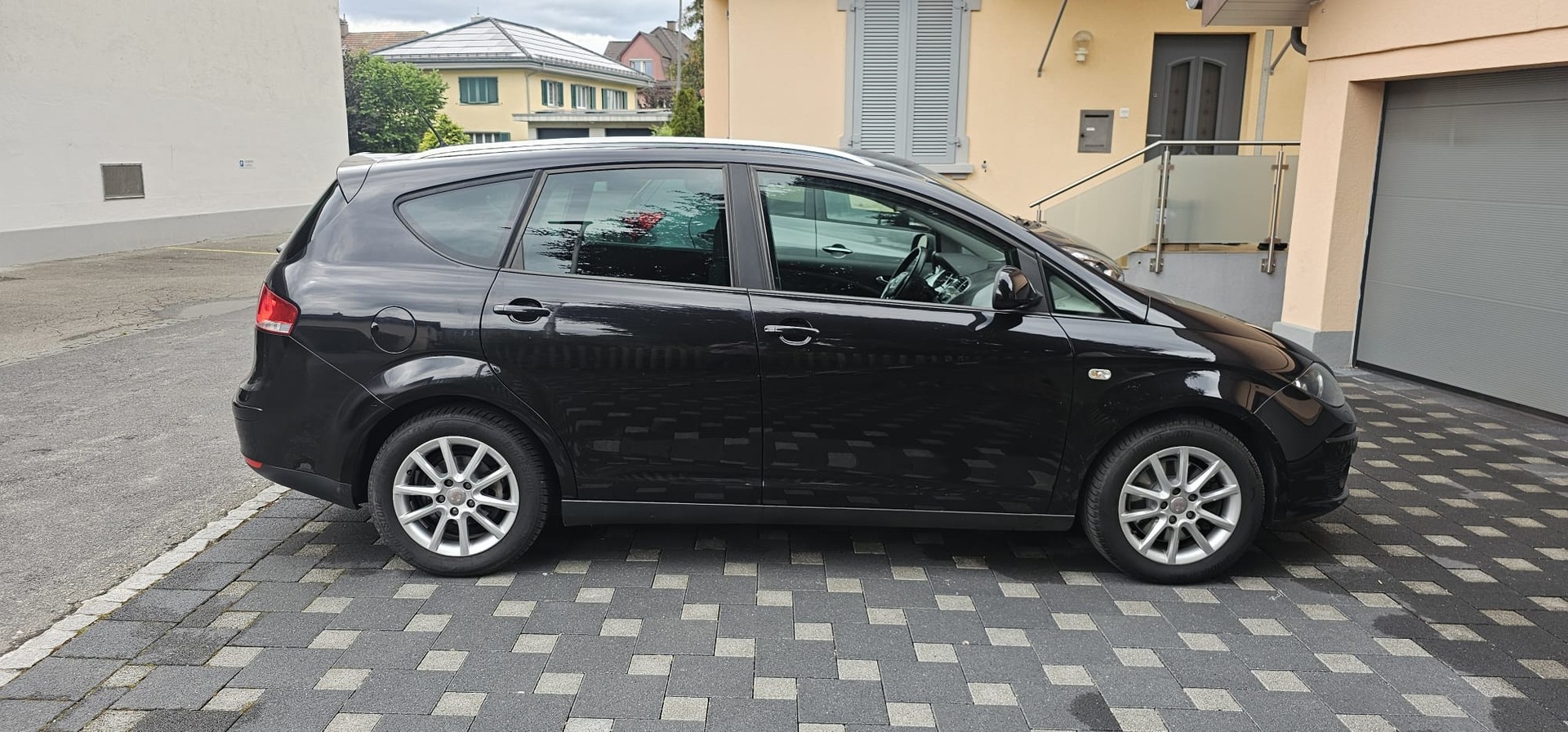 SEAT 1.9 TDI Reference 4x4-image-2