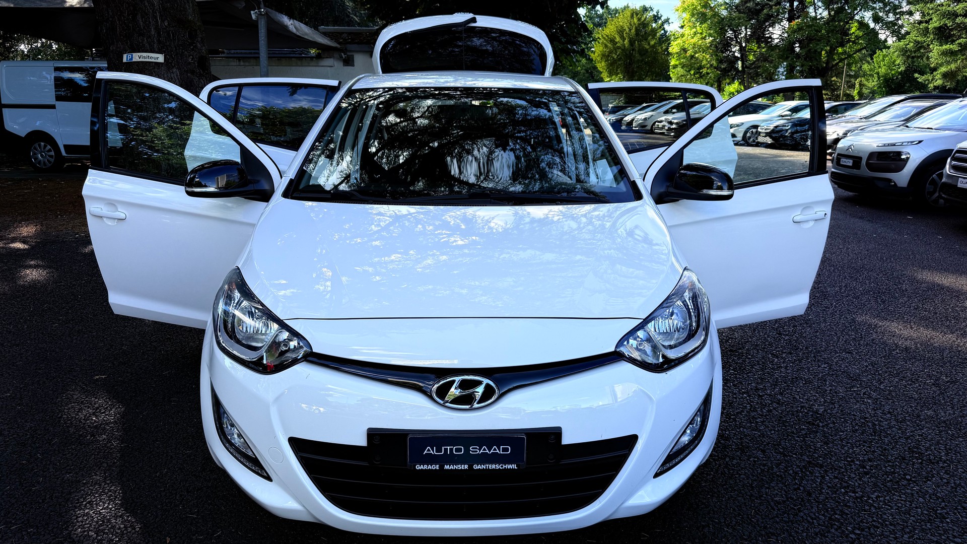 HYUNDAI i20 1.2 Comfort-image-12
