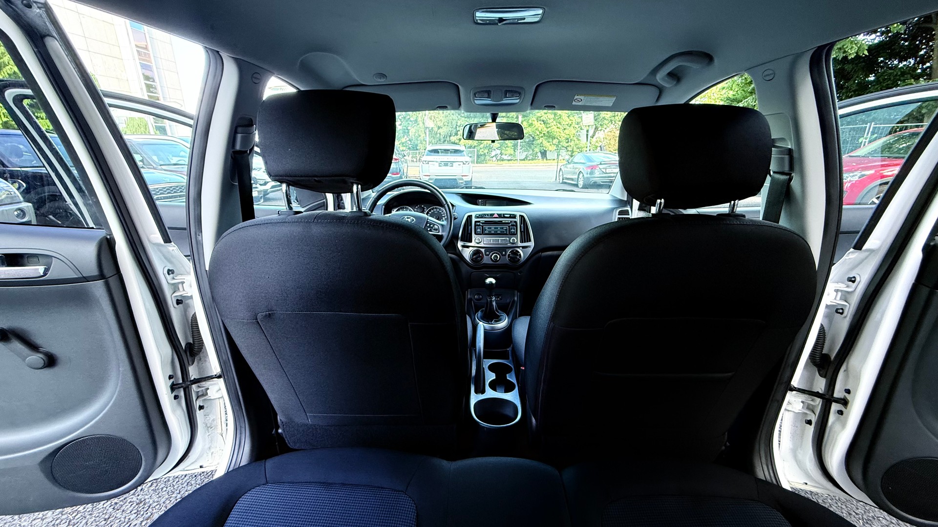 HYUNDAI i20 1.2 Comfort-image-7