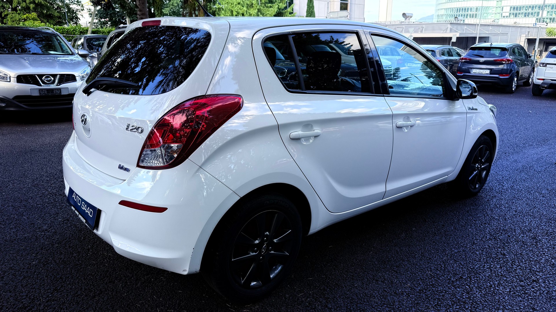 HYUNDAI i20 1.2 Comfort-image-4