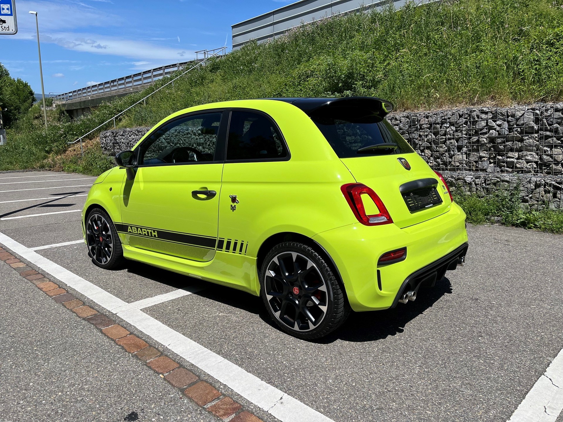 FIAT 595 1.4 16V Turbo Abarth Competizione Dualogic-image-2