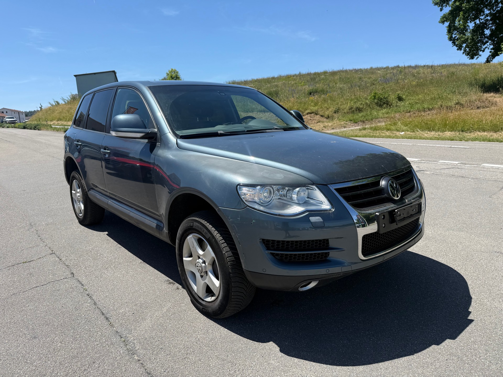VW Touareg 3.6 V6 FSI Automatic-image-1