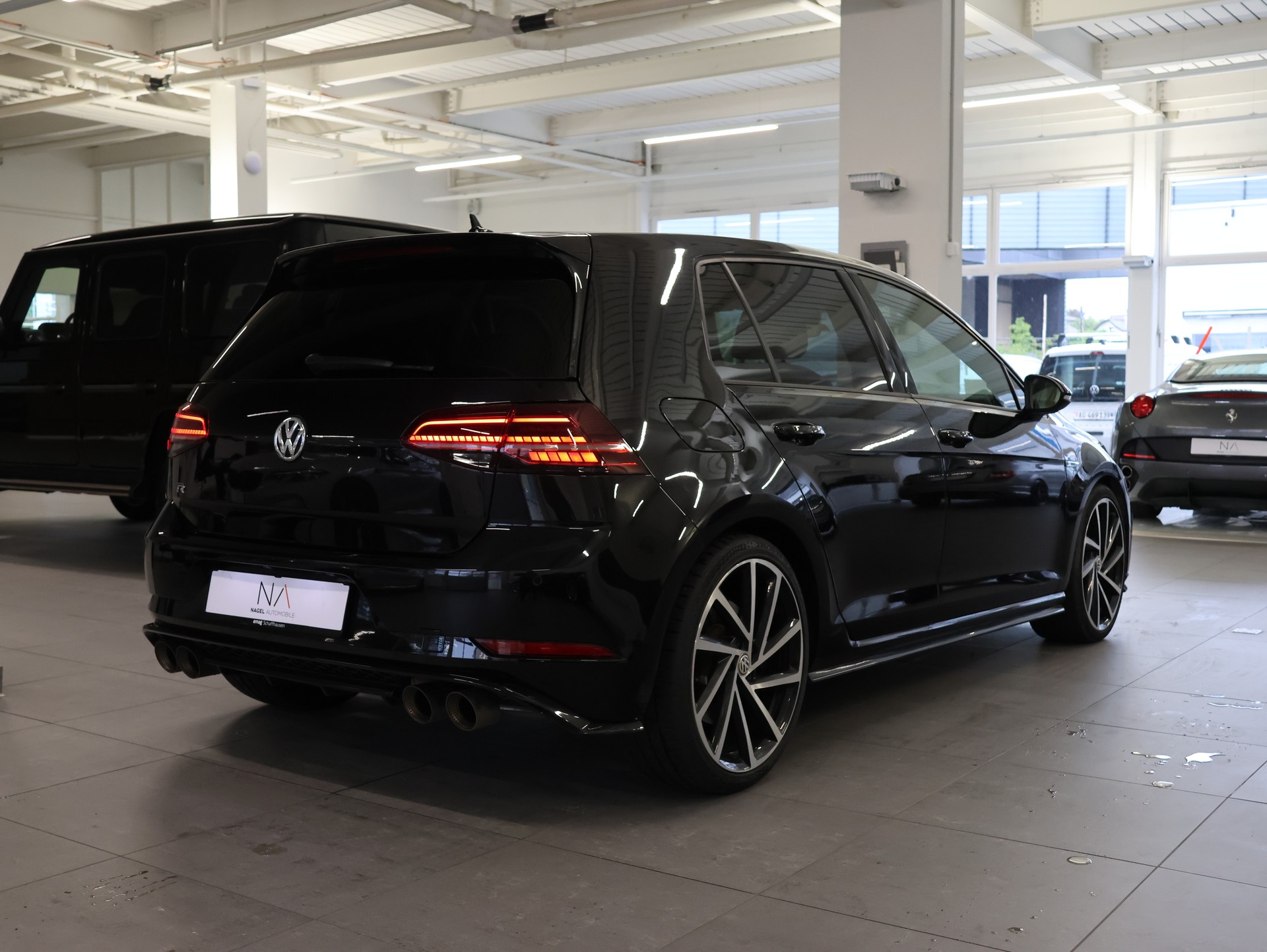 VW Golf 2.0 TSI R 4Motion DSG *Sitzheizung* *Rückfahrkamera*-image-5