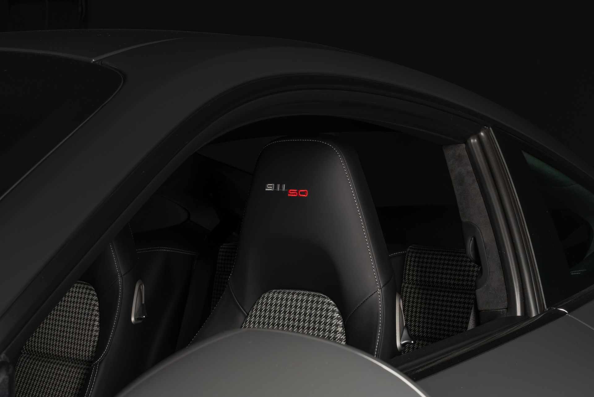 PORSCHE 911 Carrera S 50 Years-image-7