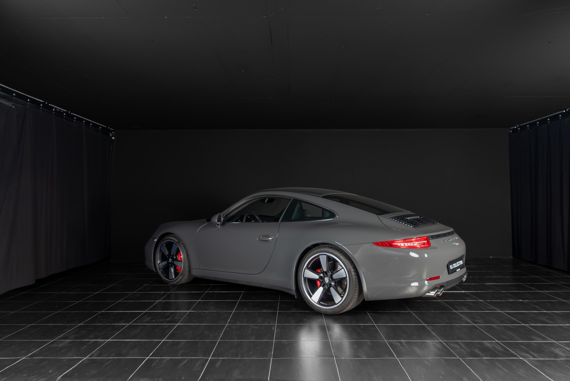 PORSCHE 911 Carrera S 50 Years-image-9