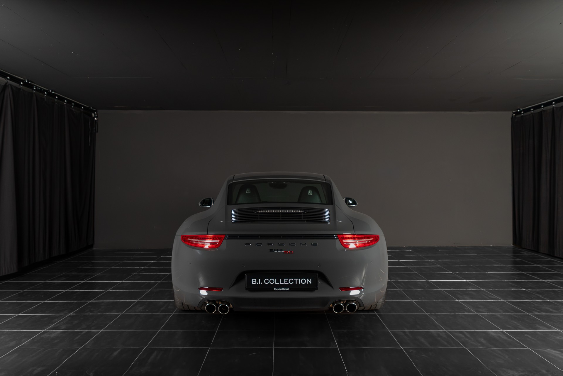 PORSCHE 911 Carrera S 50 Years-image-16
