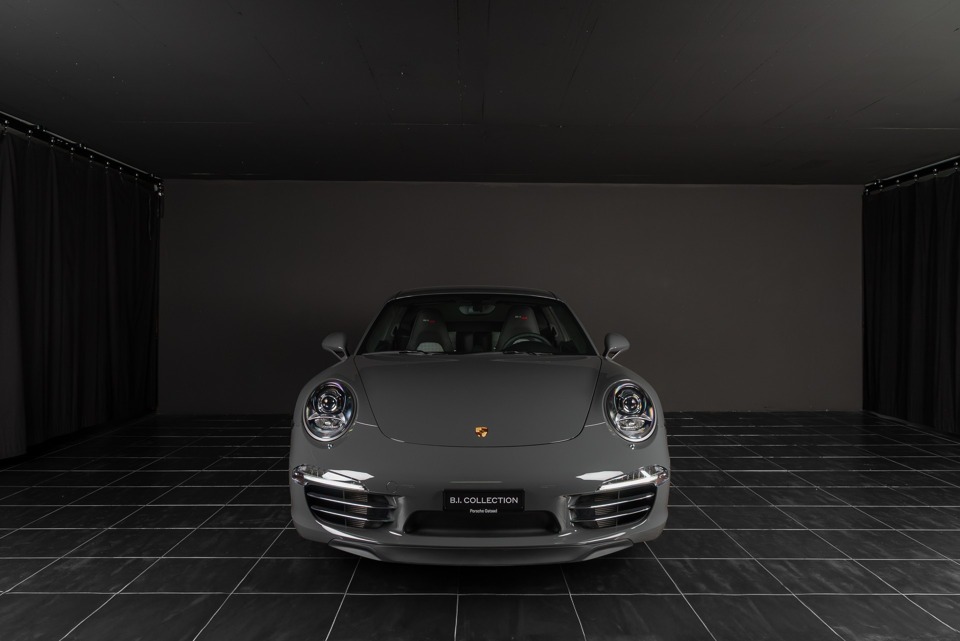 PORSCHE 911 Carrera S 50 Years-image-5