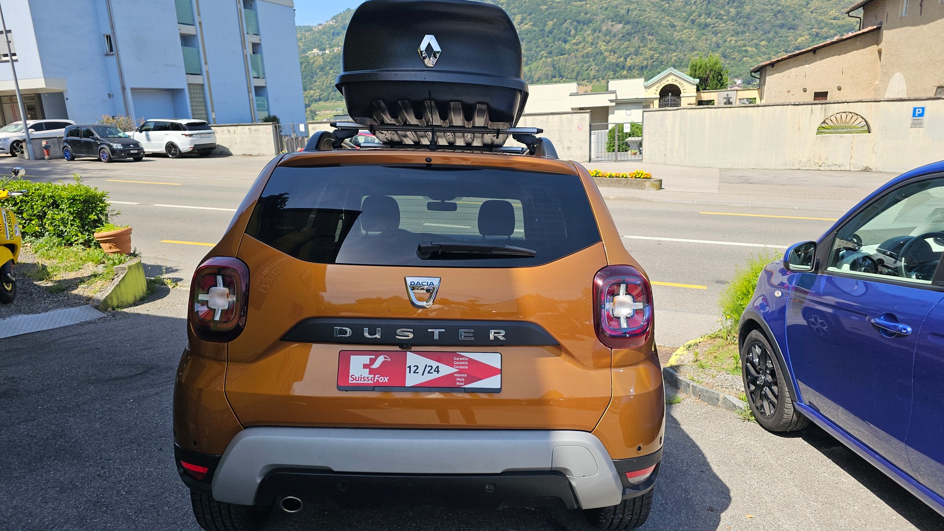 DACIA Duster TCe 150 Celebration 4x4-image-2