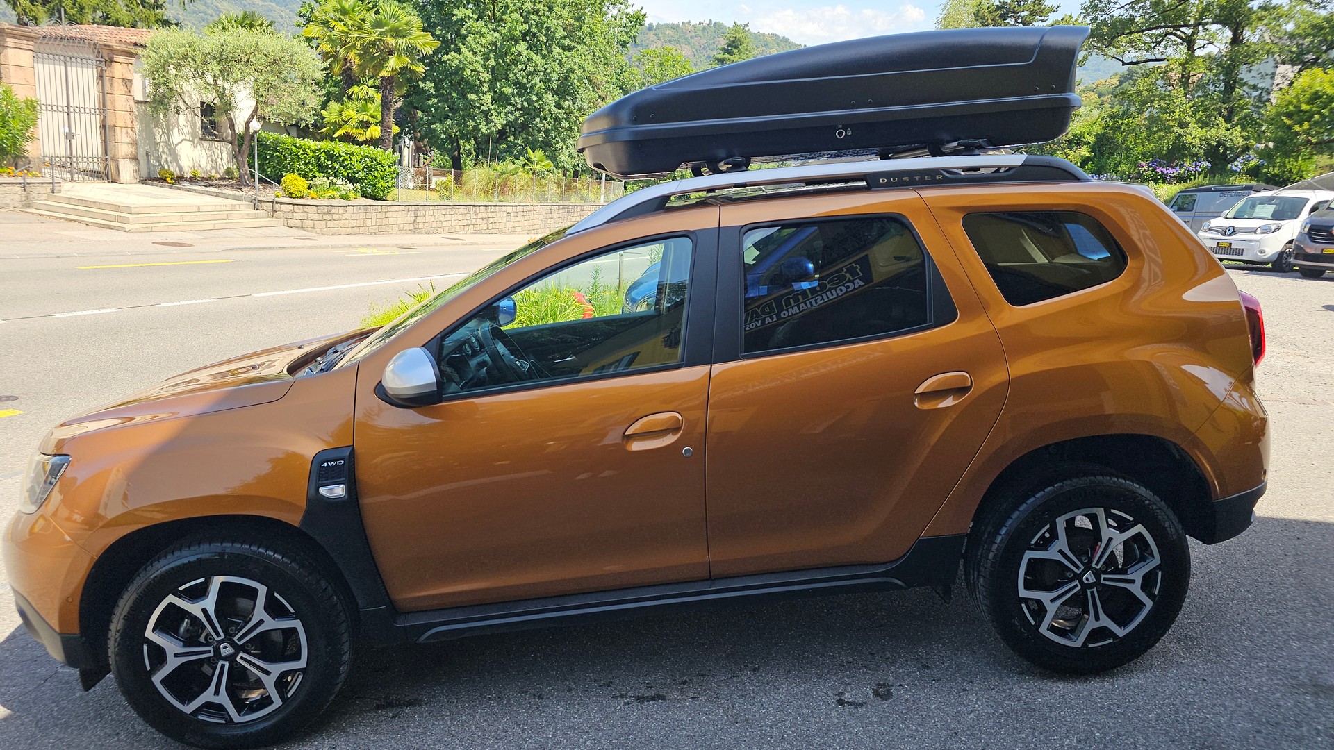 DACIA Duster TCe 150 Celebration 4x4-image-1