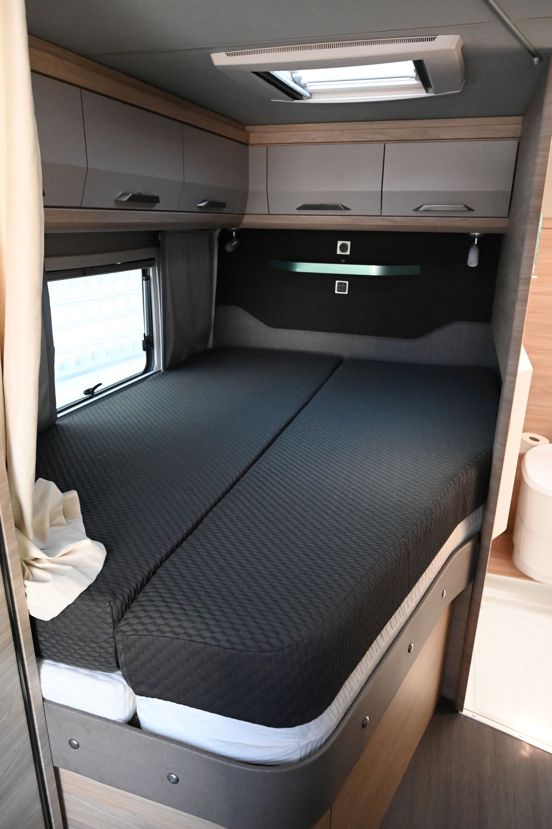 KNAUS Van-TI Plus Platinium Selection 700 LF-image-23
