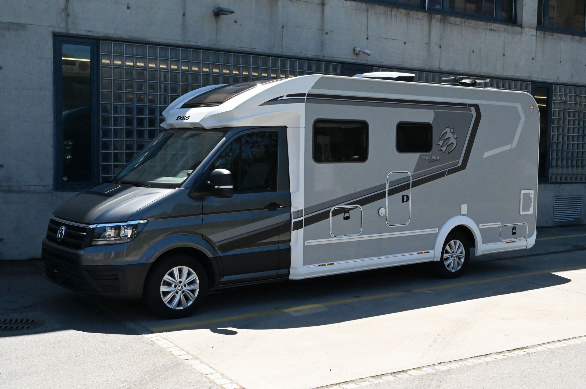 KNAUS Van-TI Plus Platinium Selection 700 LF-image-1