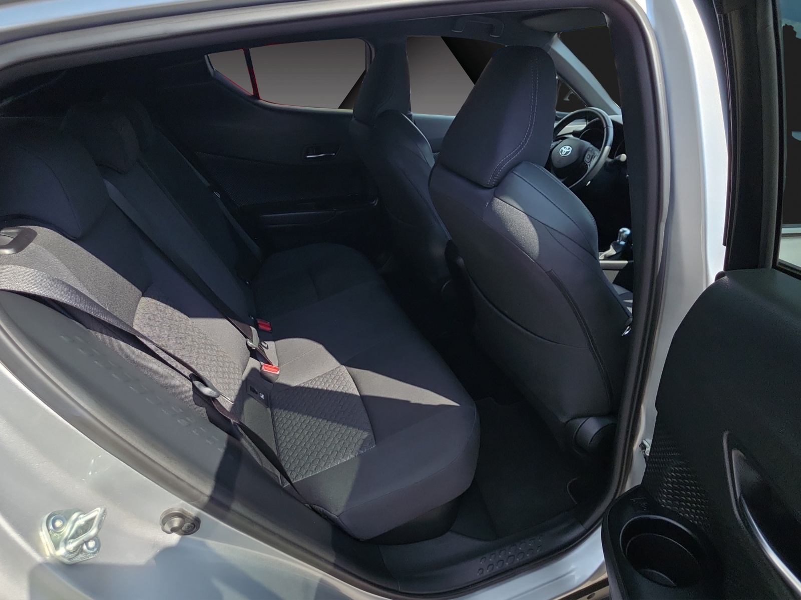 TOYOTA C-HR 2.0 HSD CVT Trend-image-17