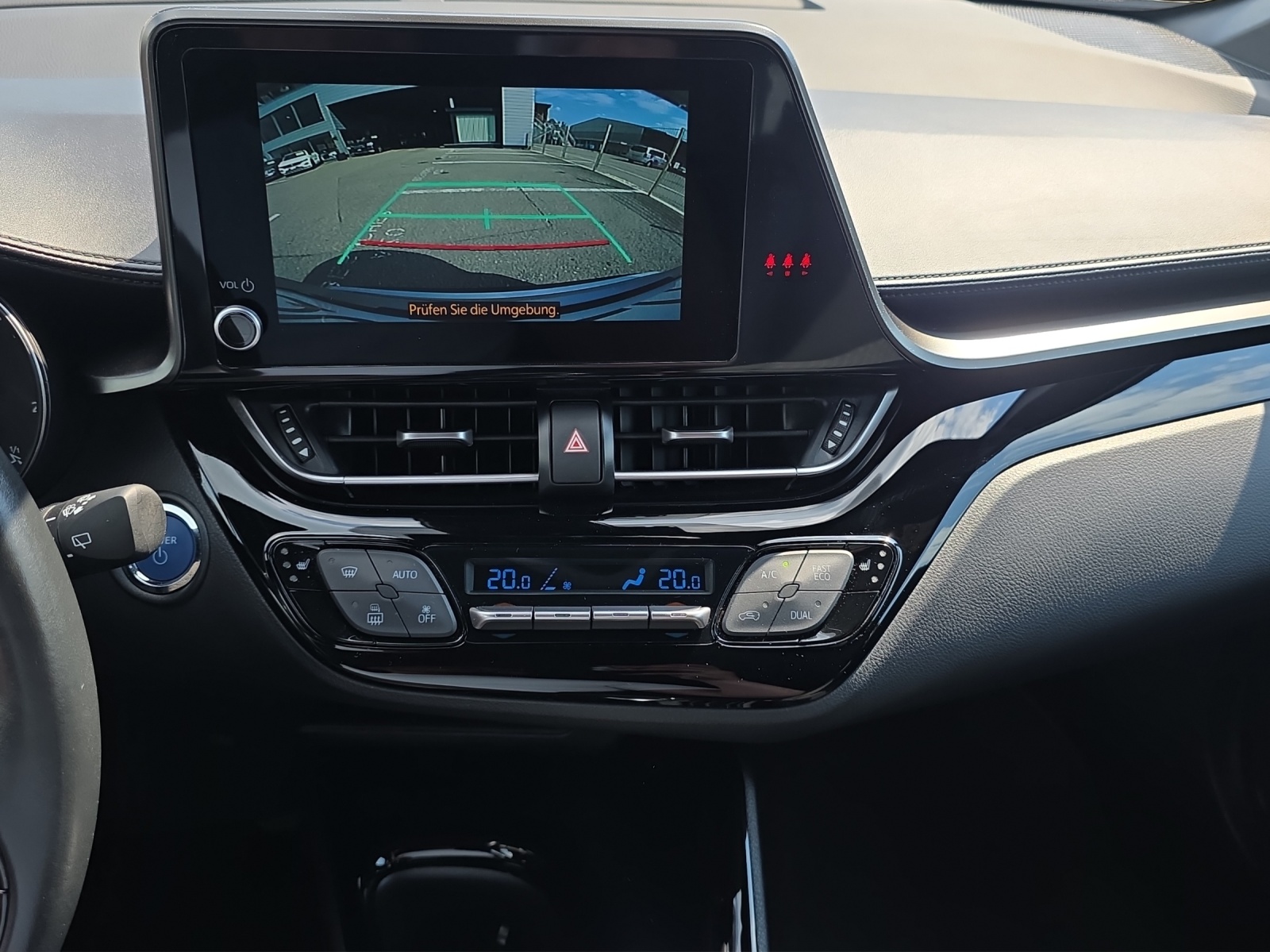 TOYOTA C-HR 2.0 HSD CVT Trend-image-10