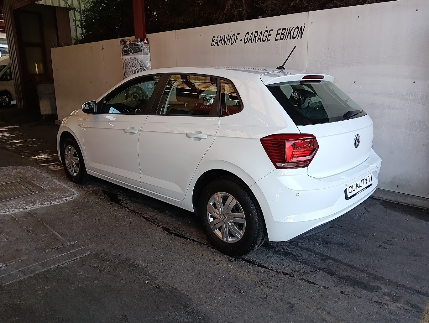 VW Polo 1.0 BMT Trendline-image-4