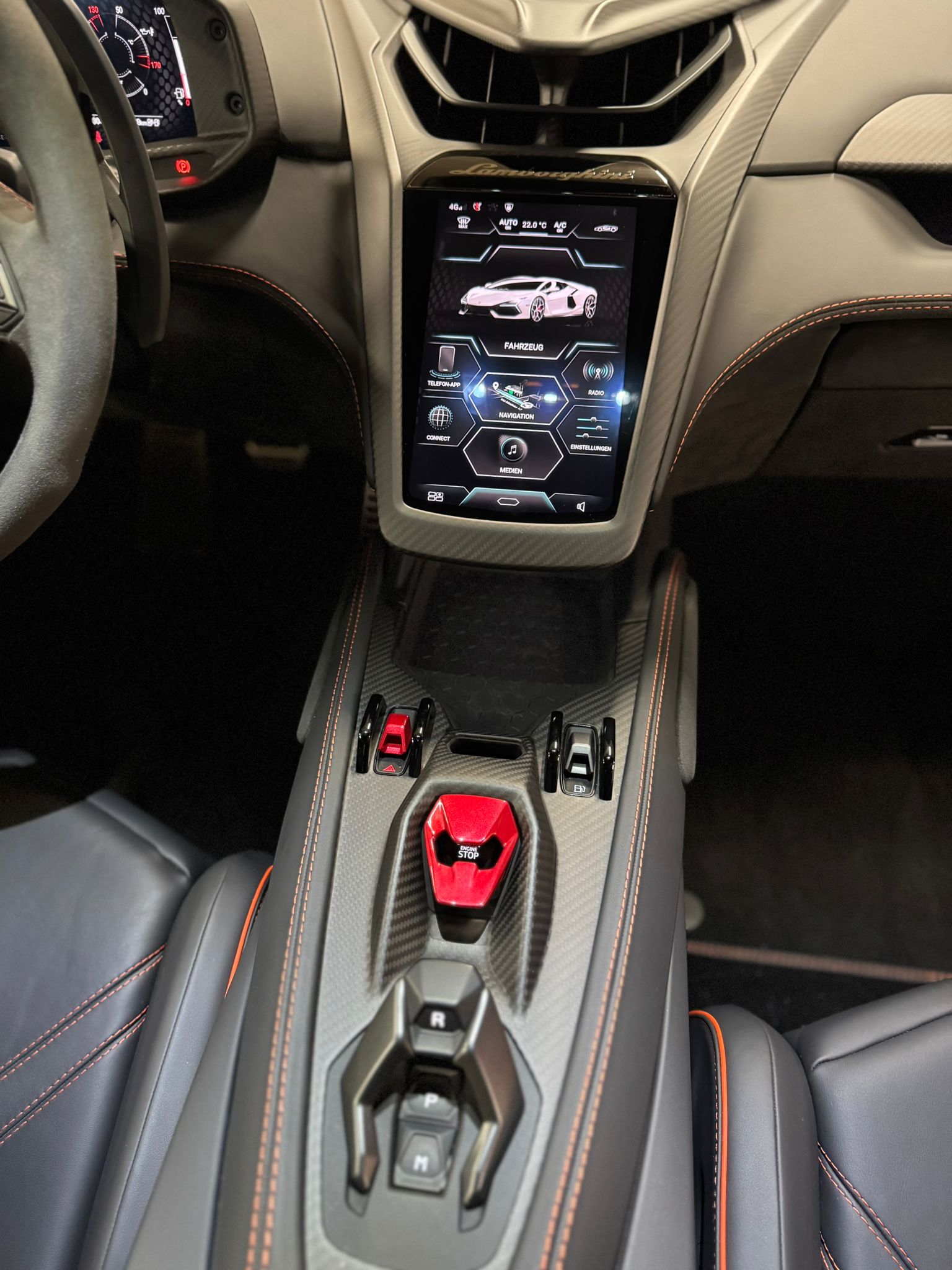 LAMBORGHINI REVUELTO-image-12