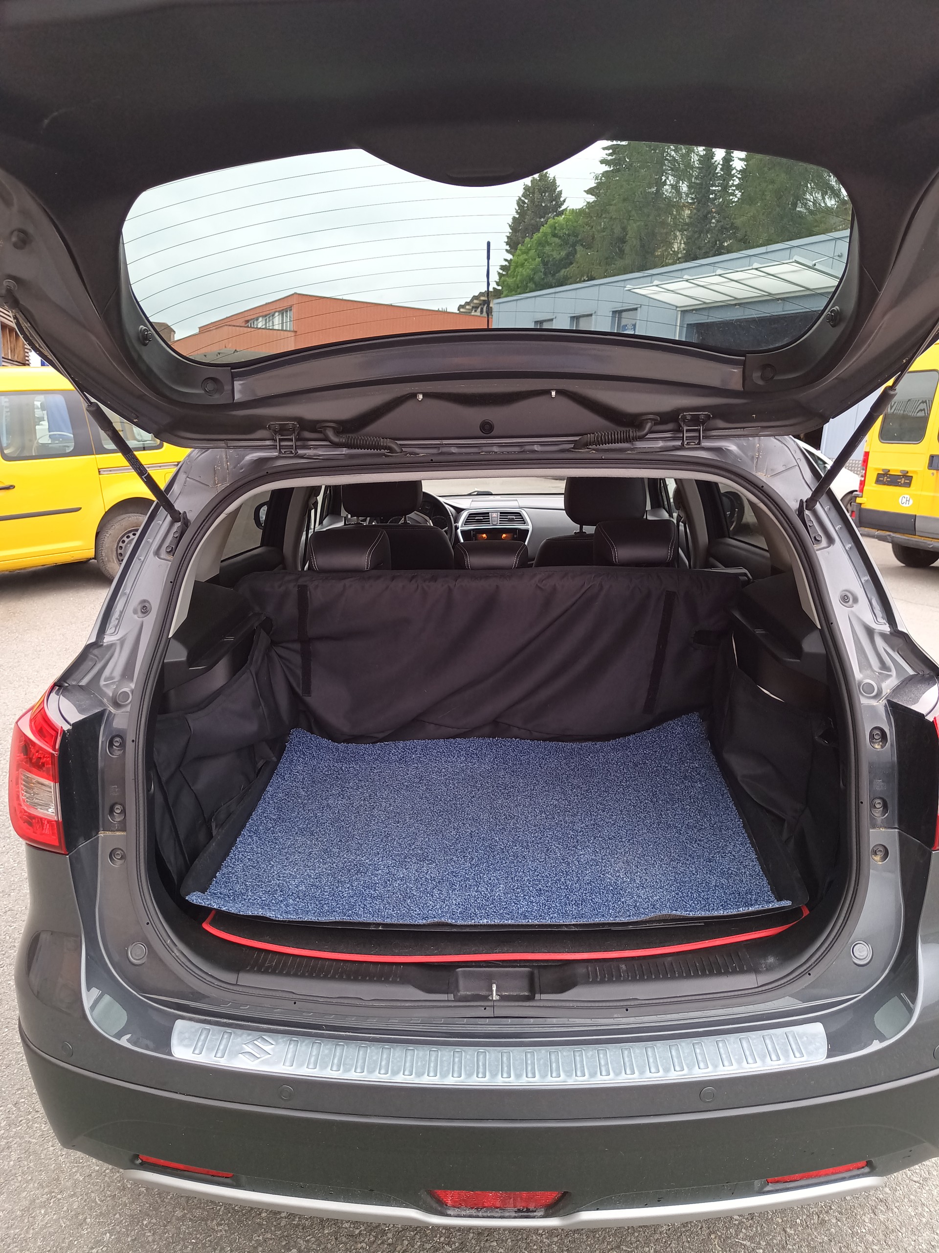 SUZUKI 1.4 T Piz Sulai Top 4x4-image-2