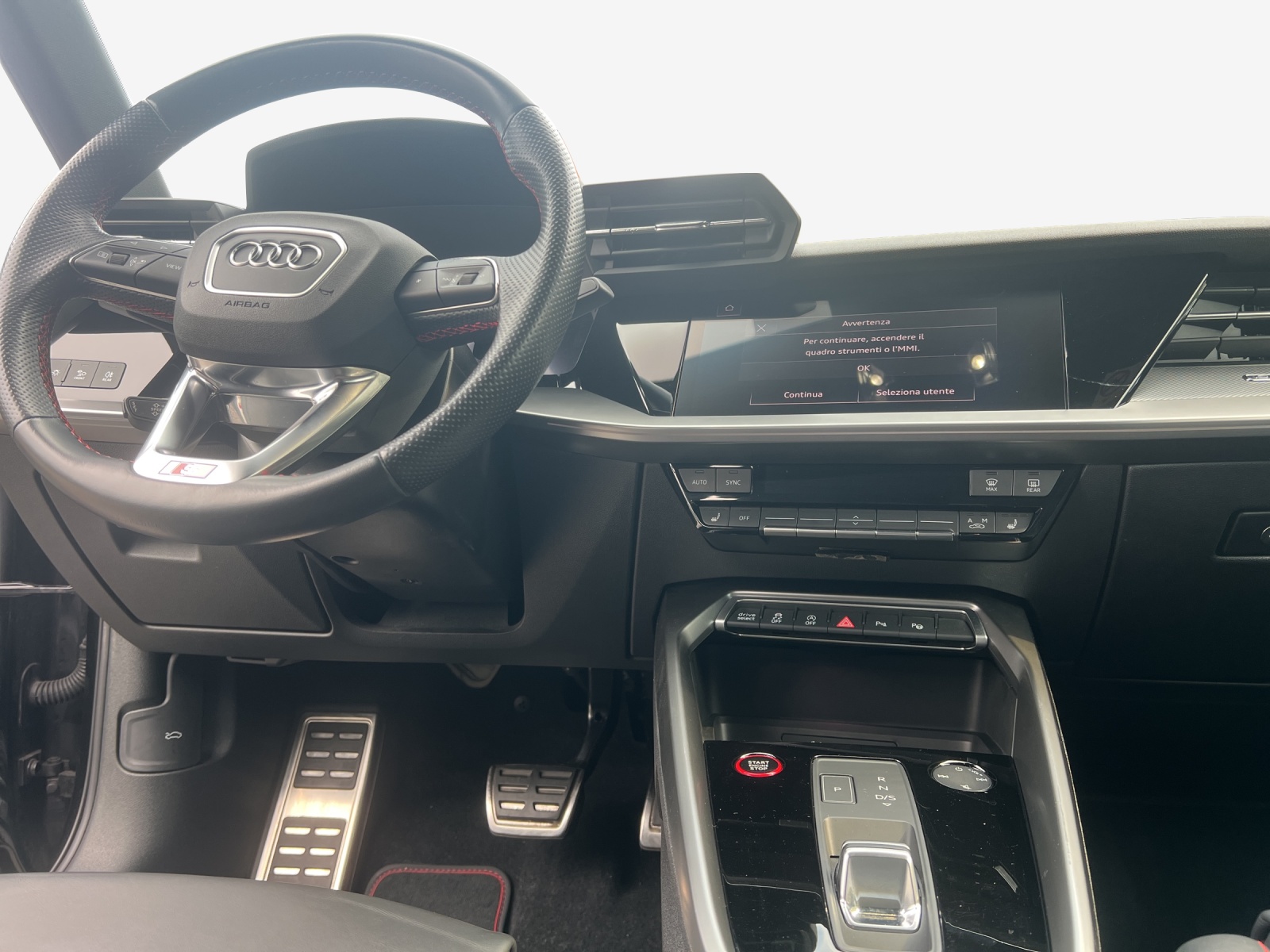 AUDI S3 Sportback 2.0 TFSI quattro S-tronic-image-9
