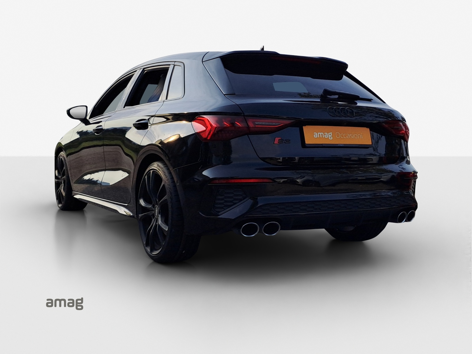 AUDI S3 Sportback 2.0 TFSI quattro S-tronic-showroom-element-2