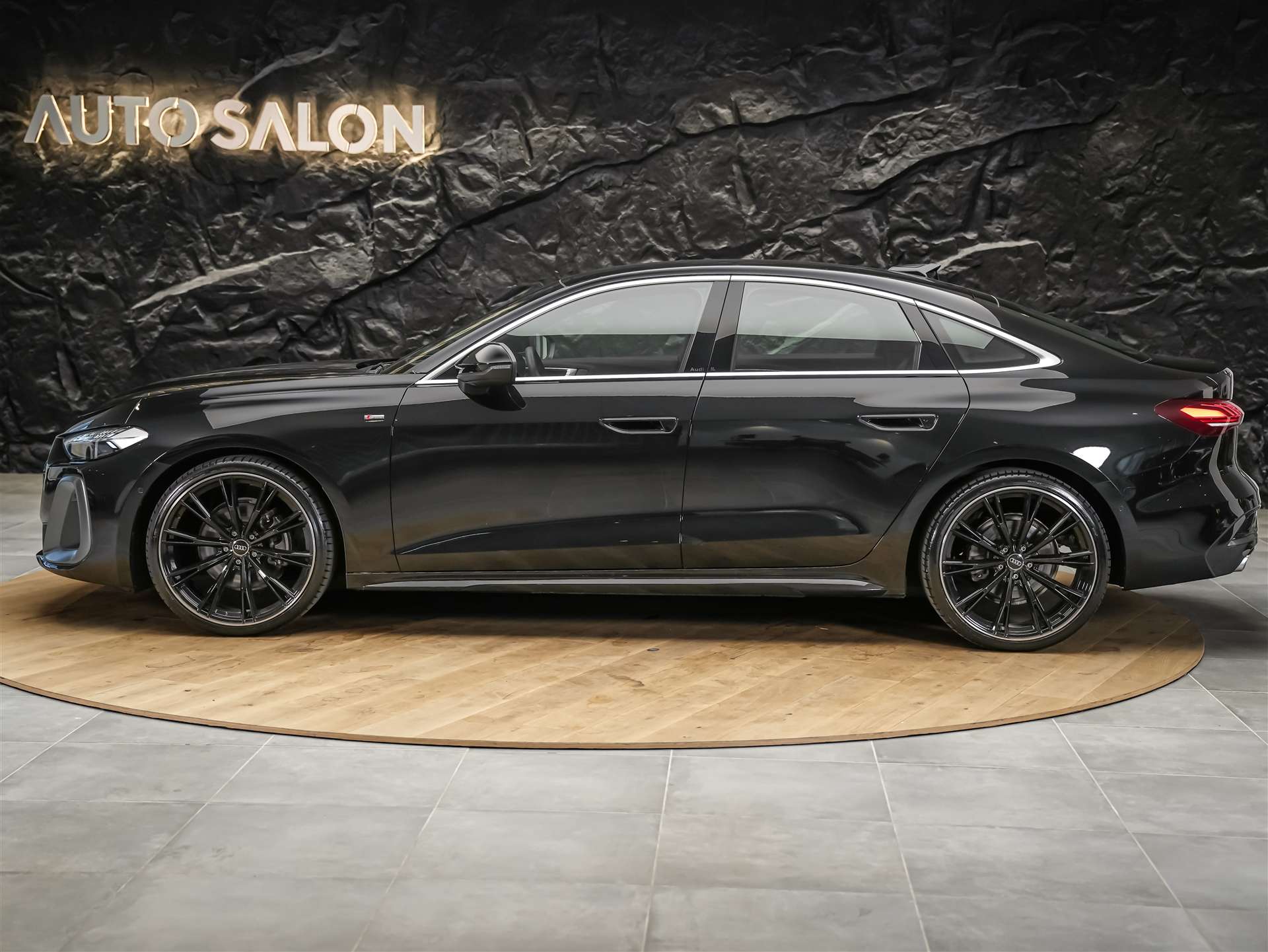 AUDI A5 S line 2.0 TFSI S-Tronic *21" Felgen*Abstandsregler*Sitzheizung*-image-1