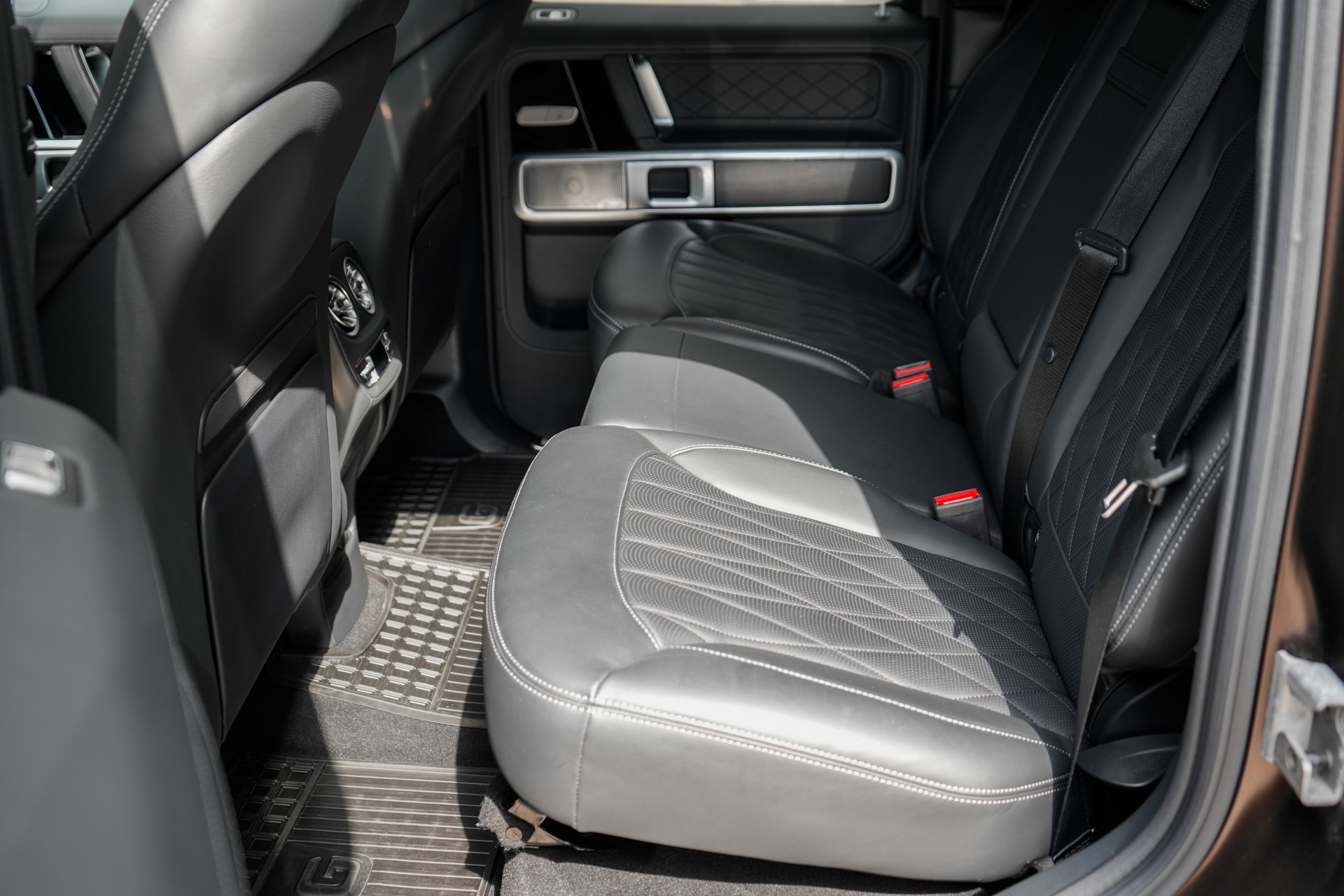 MERCEDES-BENZ G 500 9G-Tronic-image-17