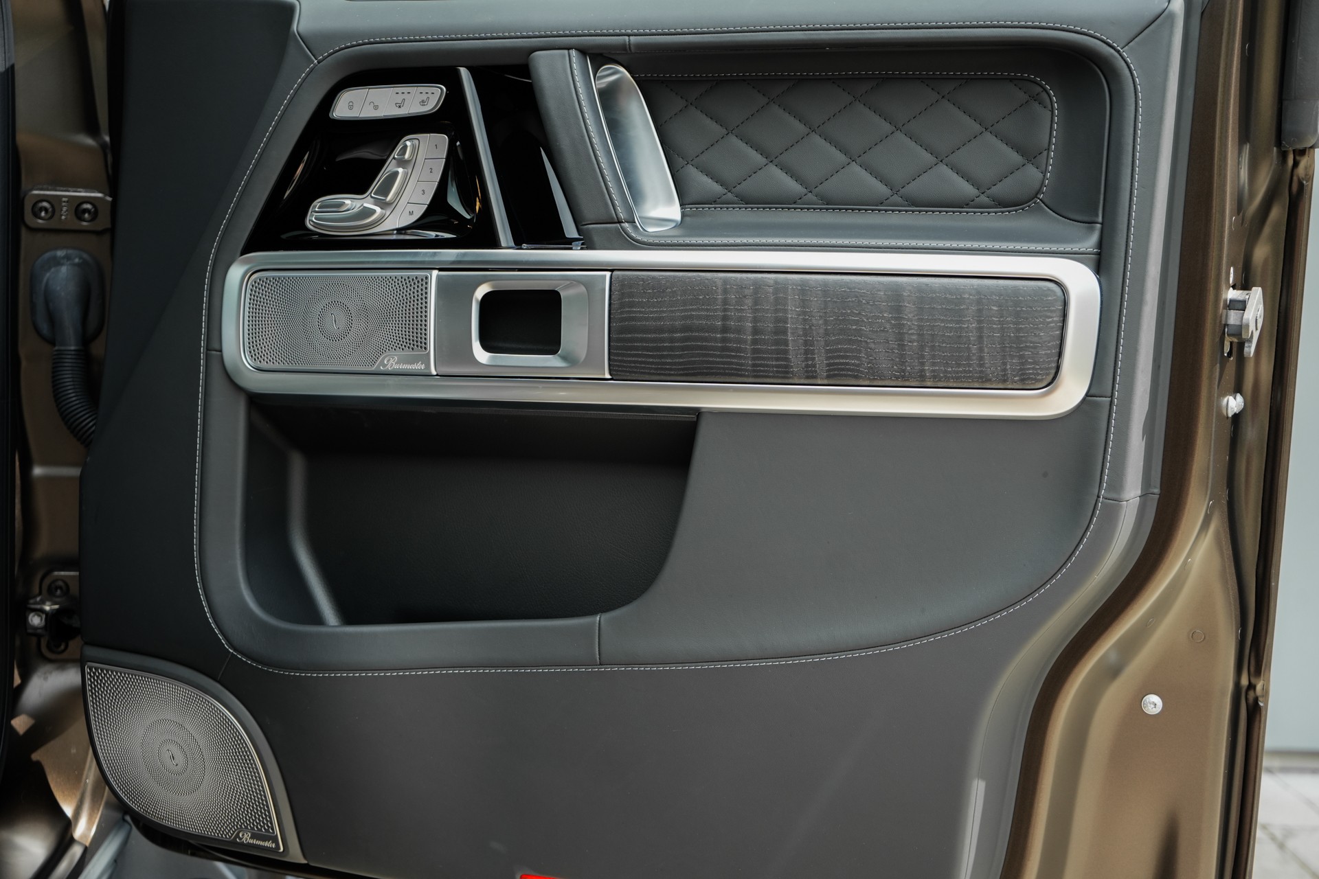 MERCEDES-BENZ G 500 9G-Tronic-image-16