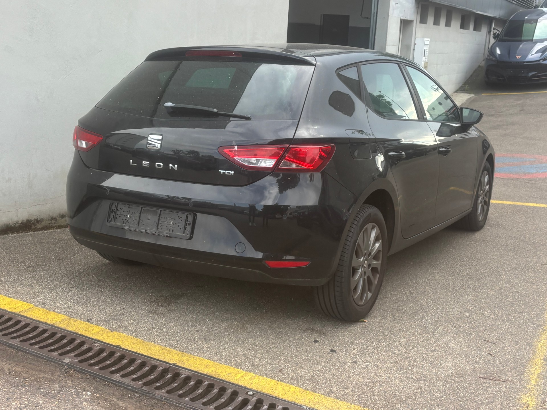 SEAT LEON-image-1