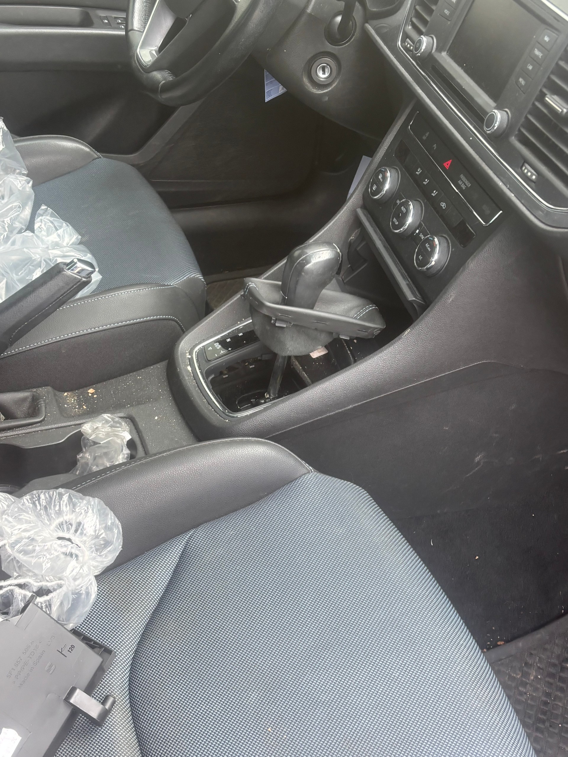 SEAT LEON-image-2