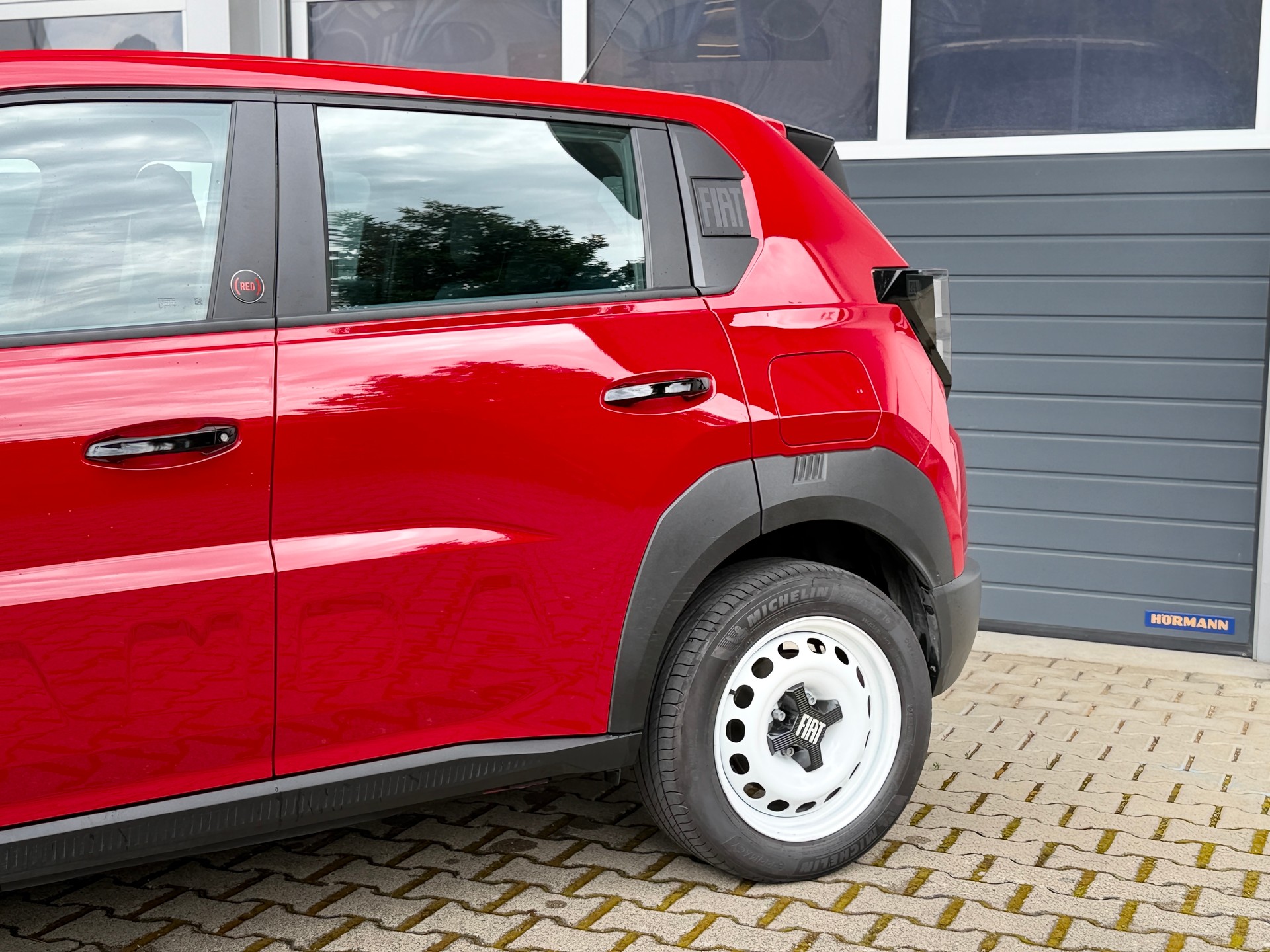 FIAT Grande Panda Red-image-10