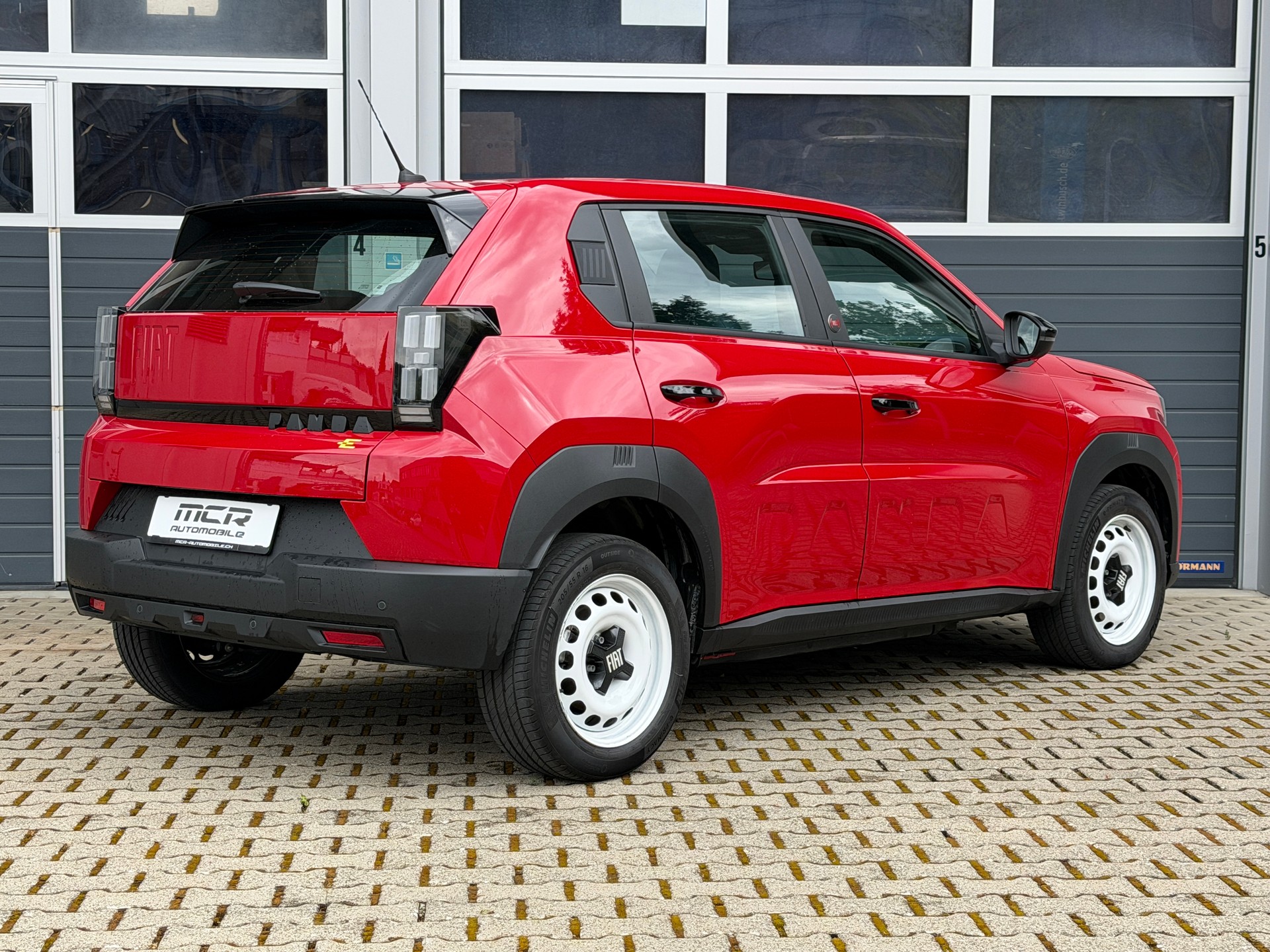 FIAT Grande Panda Red-image-1