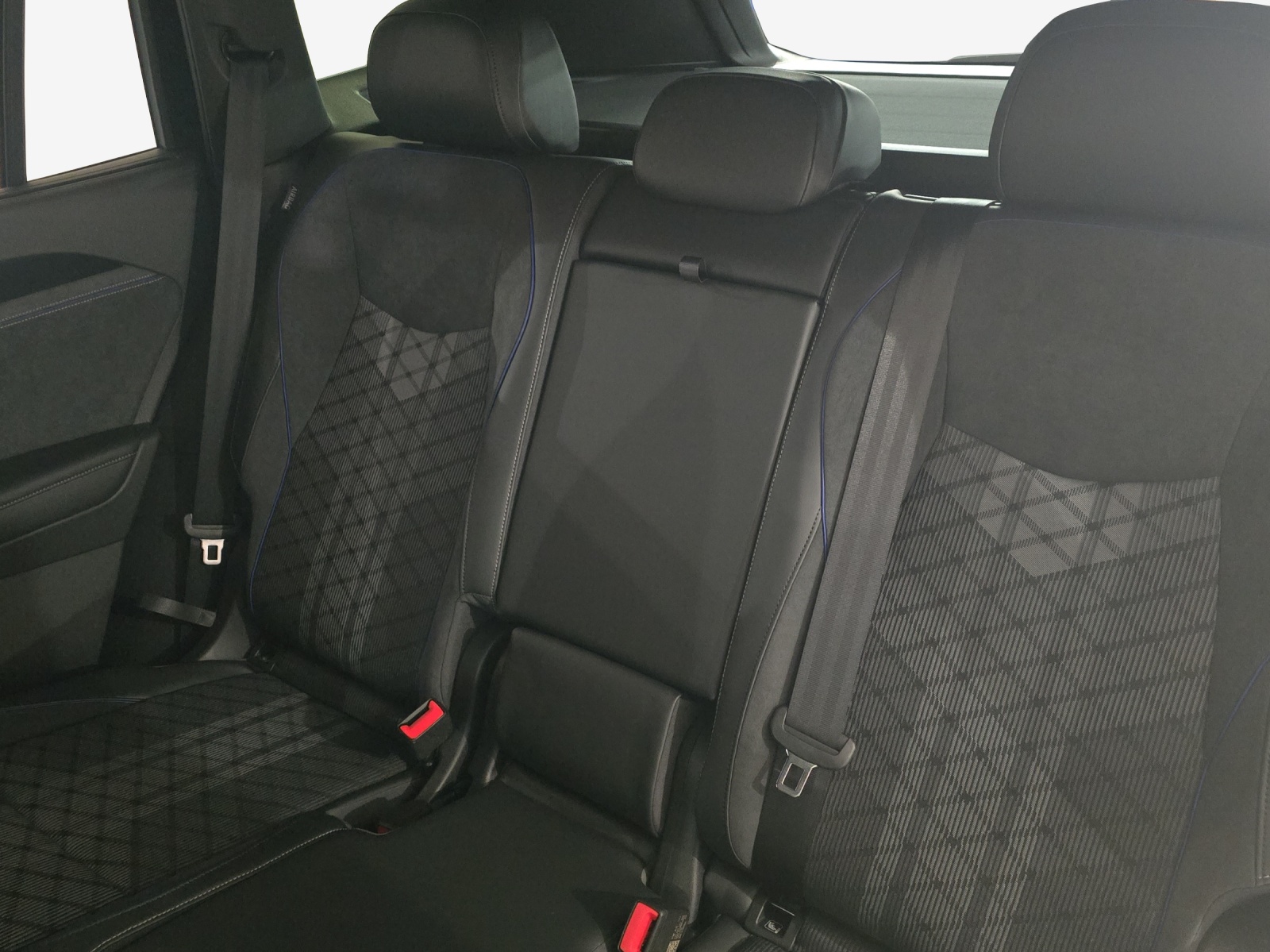 VW Tayron 2.0 TSI R-Line DSG 4Motion-image-11