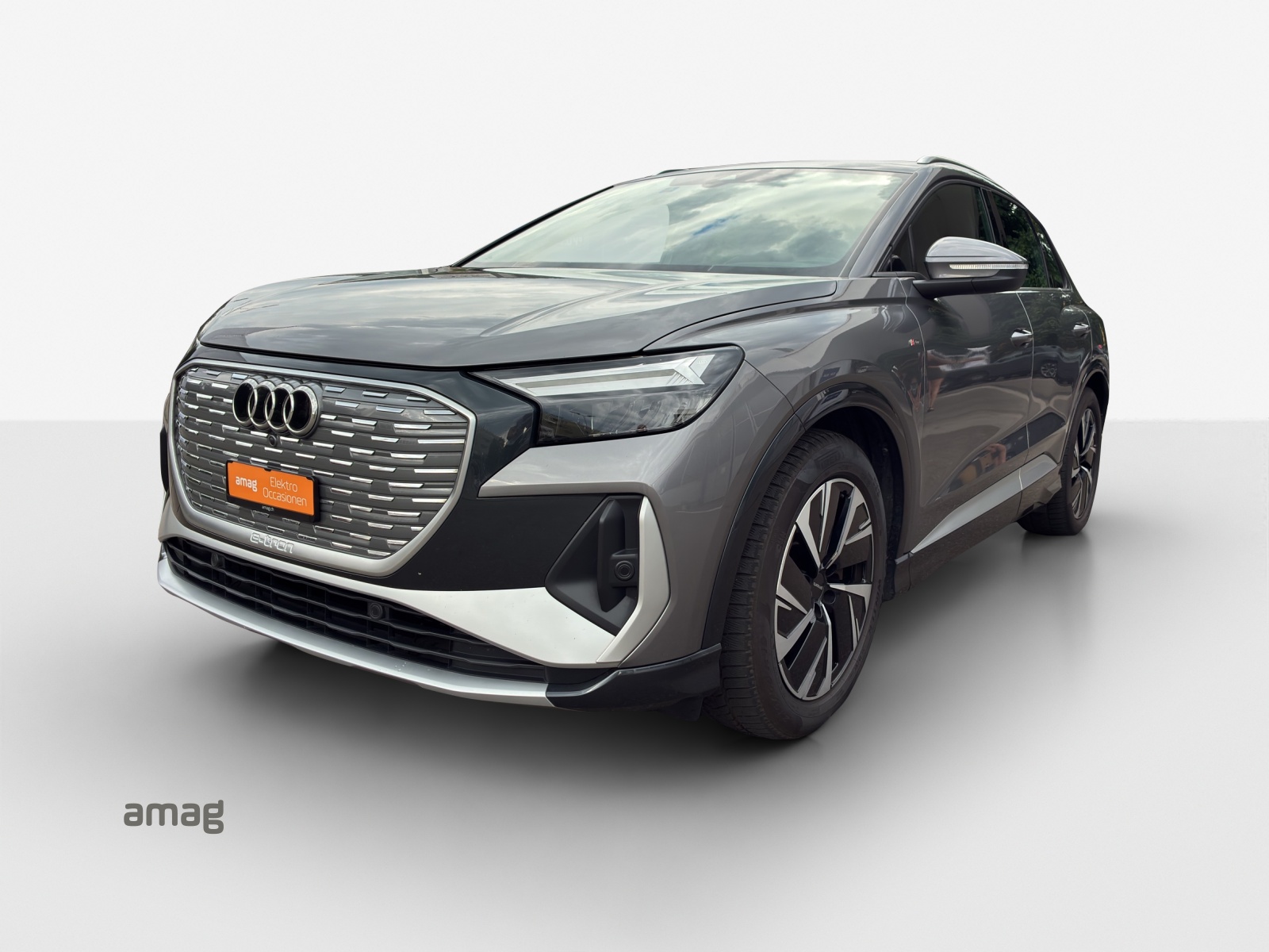 AUDI Q4 e-tron 50 quattro