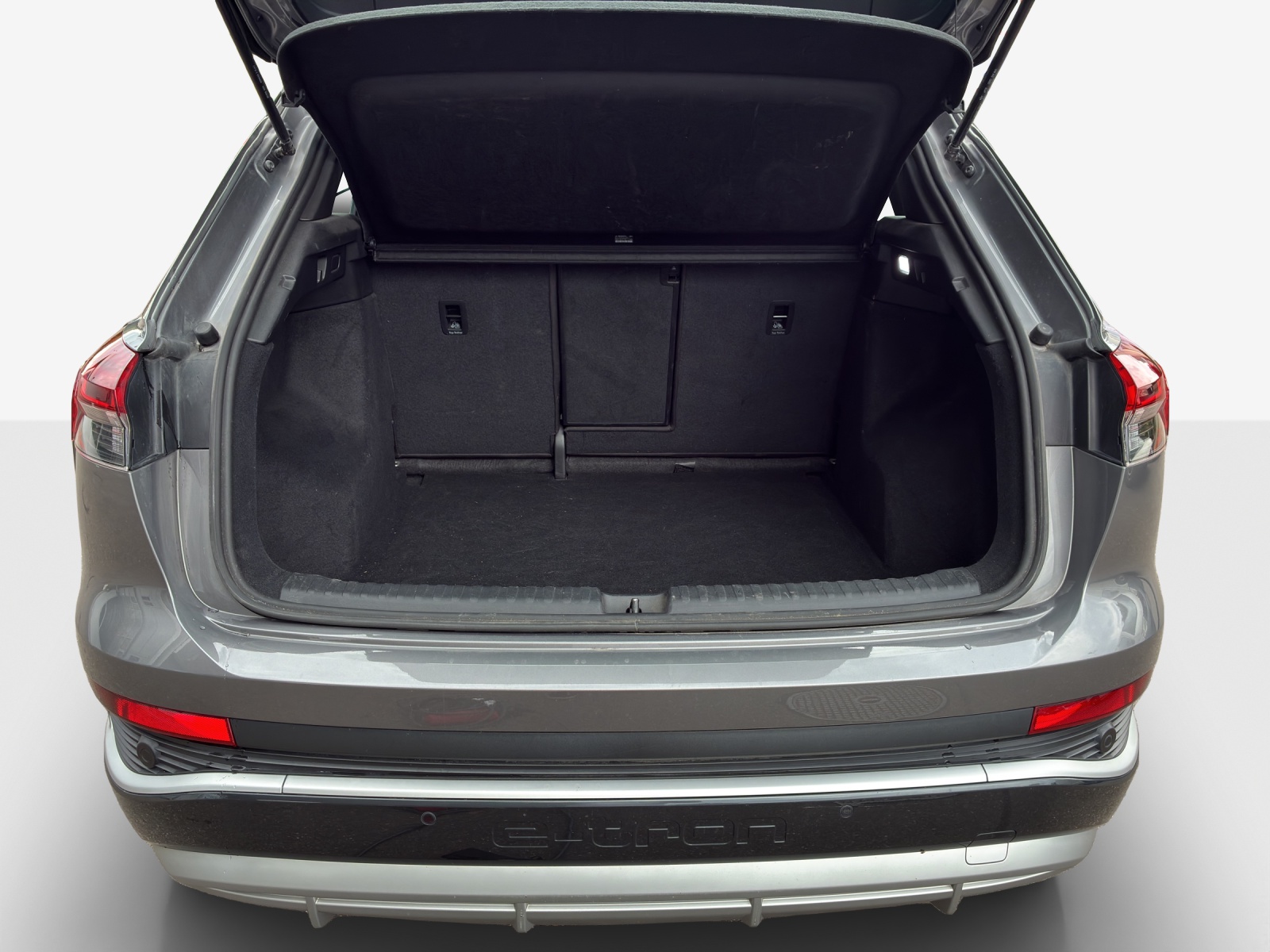 AUDI Q4 e-tron 50 quattro-image-12