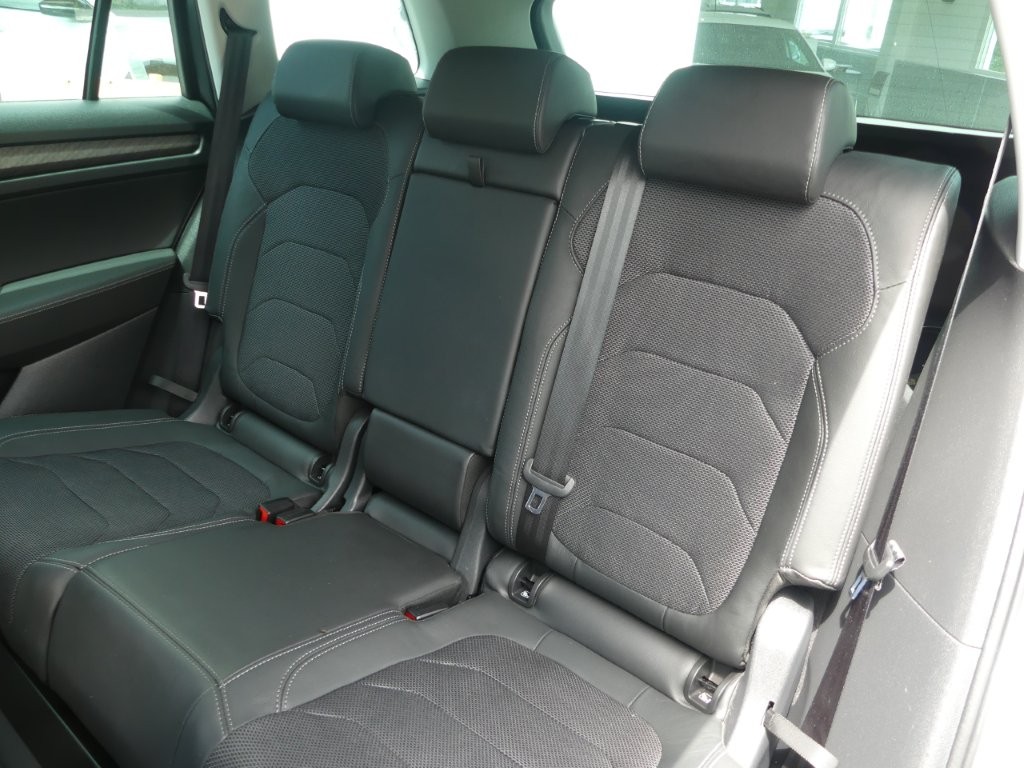 SKODA Kodiaq 2.0 TSI 4x4 Style-image-12
