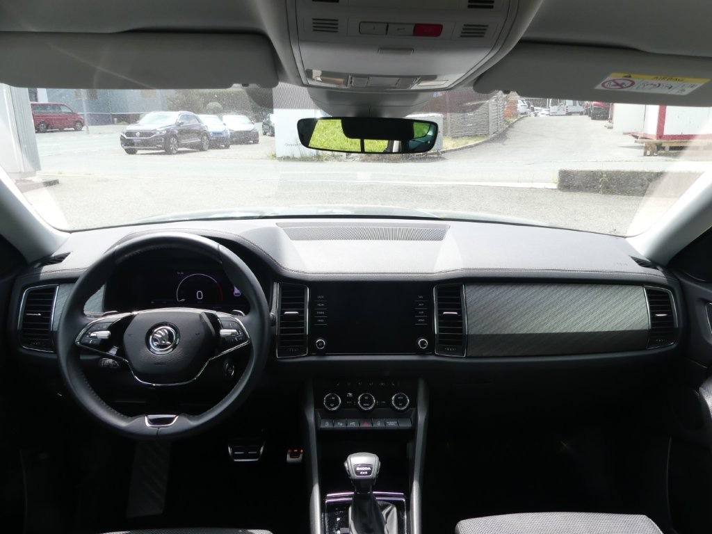 SKODA Kodiaq 2.0 TSI 4x4 Style-image-8