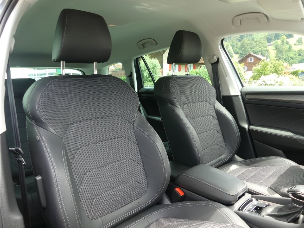 SKODA Kodiaq 2.0 TSI 4x4 Style-image-11