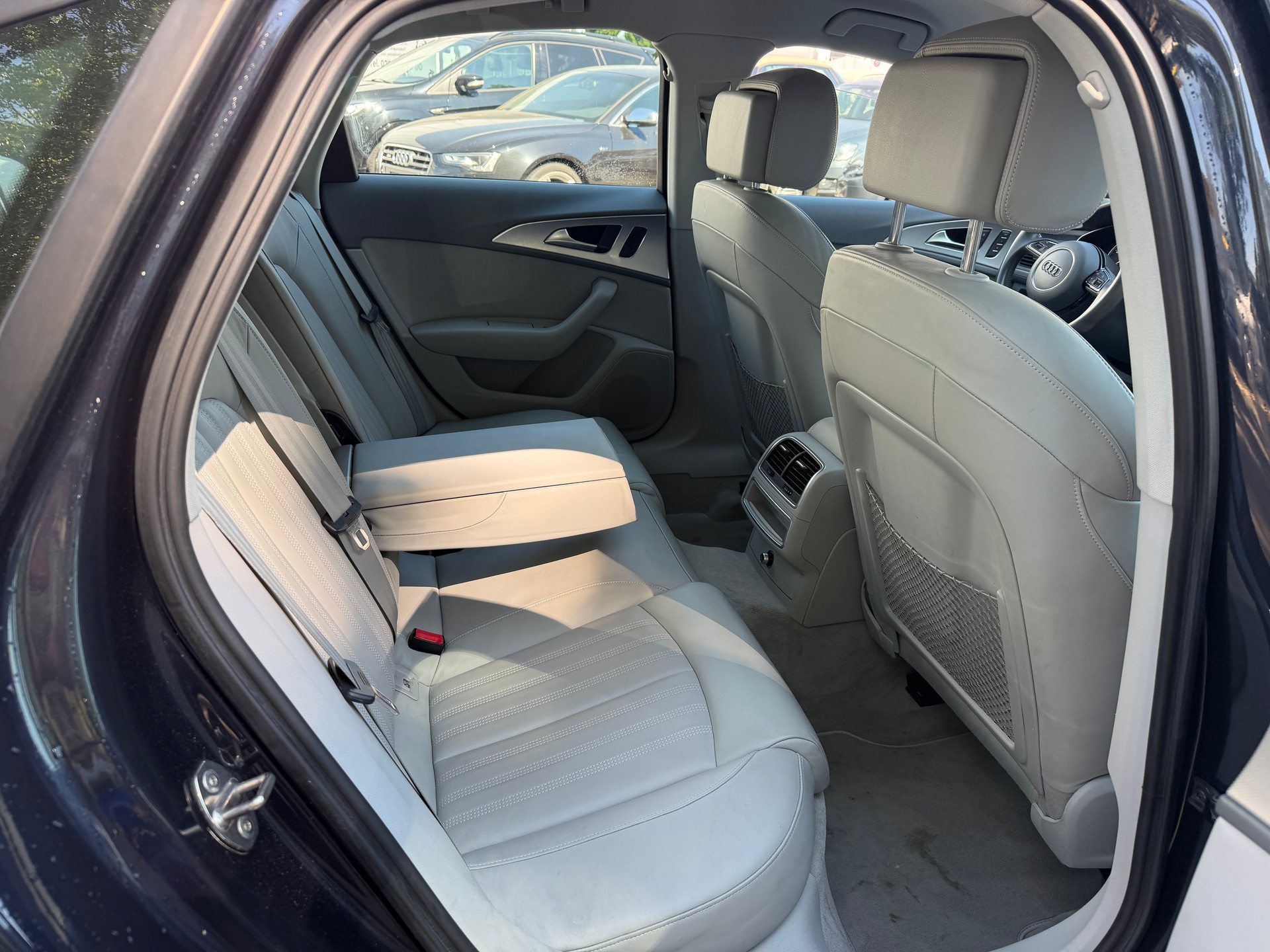 AUDI A6 Limousine 2.0 TDI multitronic-image-13