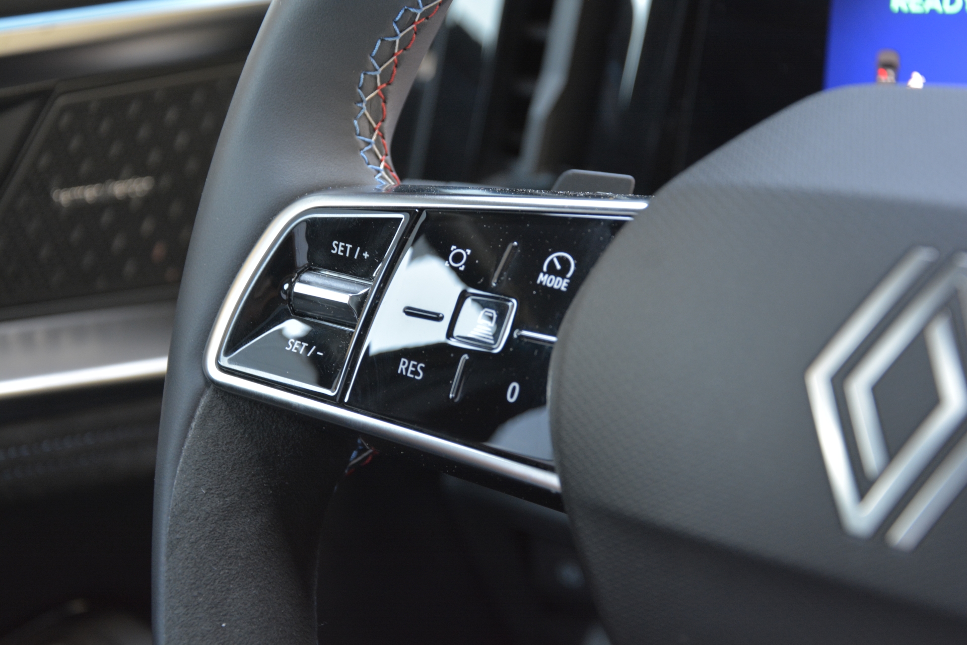 RENAULT Espace 1.2 E-Tech esprit Alpine *5 Plätzer*-image-13