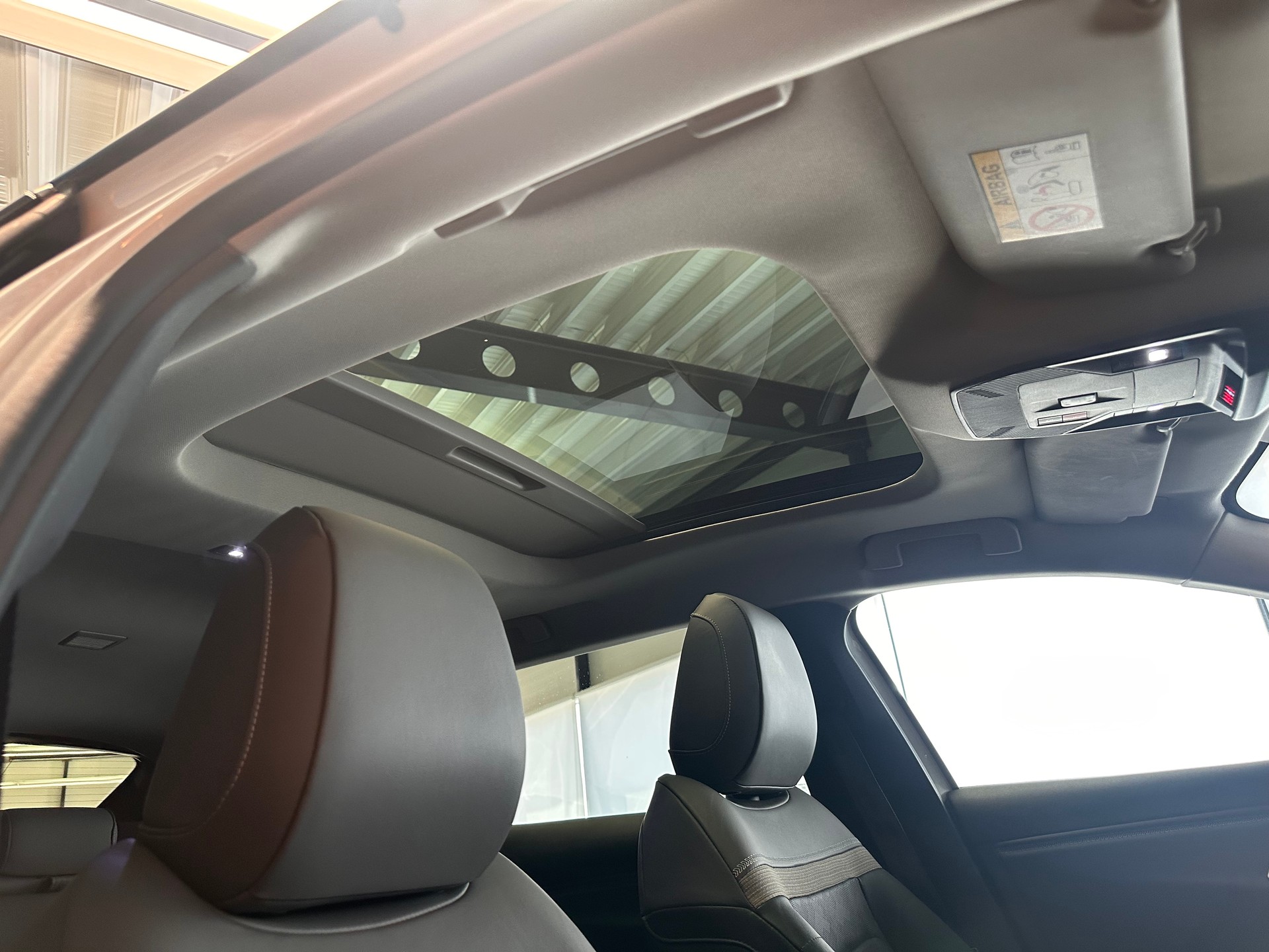 CITROEN C5 X 1.6 Plug-in Hybrid Shine Pack-image-25
