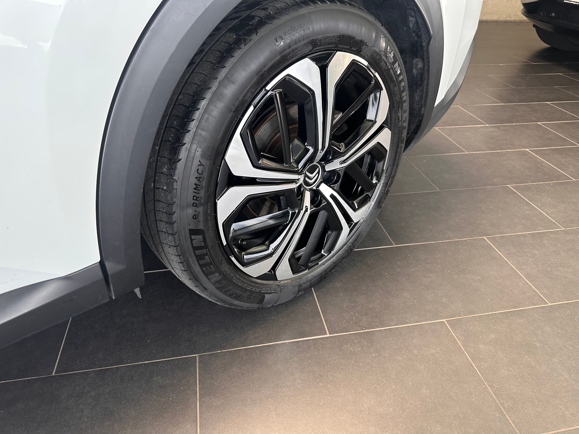 CITROEN C5 X 1.6 Plug-in Hybrid Shine Pack-image-6