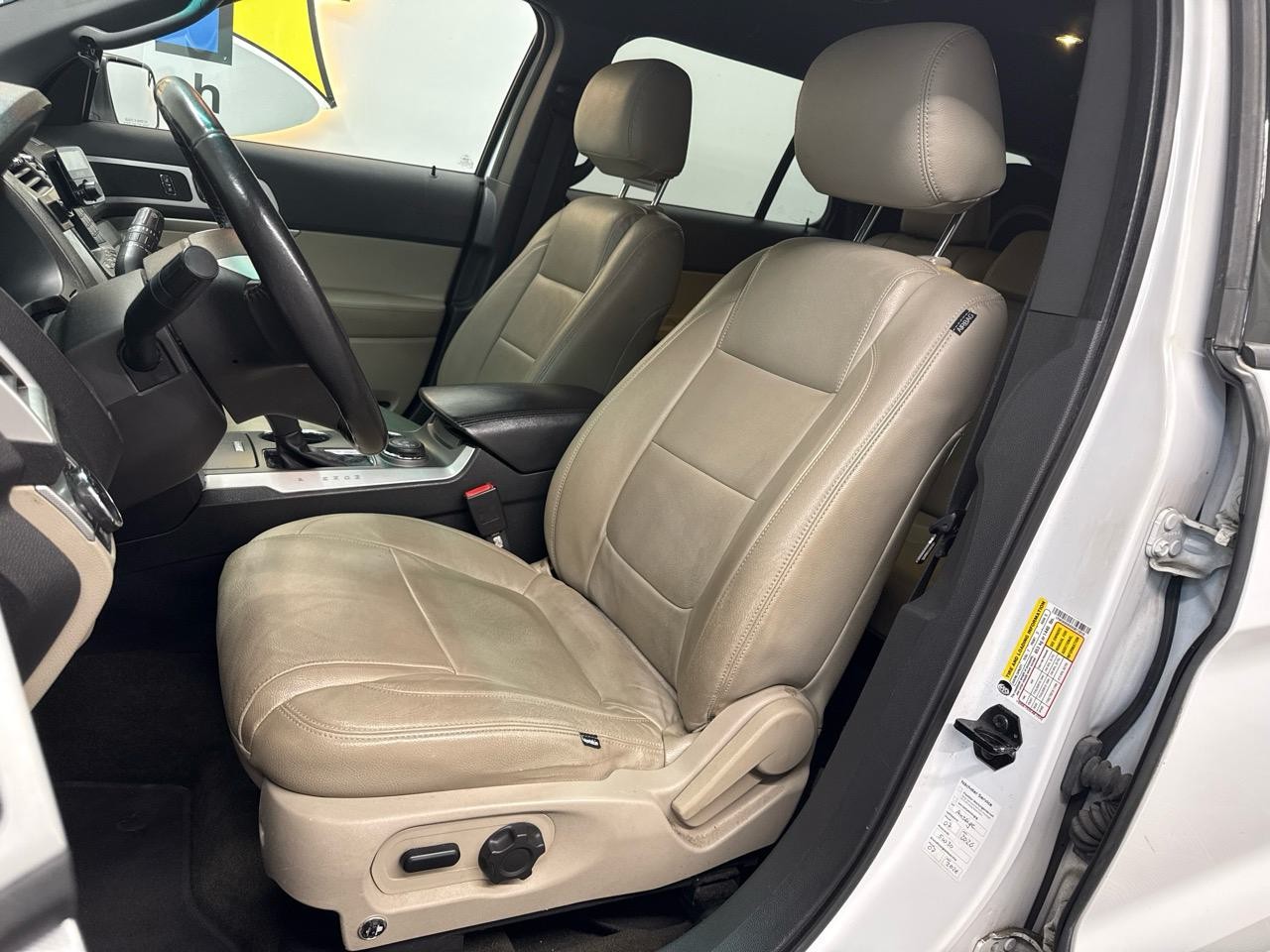 FORD Explorer 3.0 EcoB. Plug-in-Hybrid Platinum 4WD Aut.-showroom-element-3